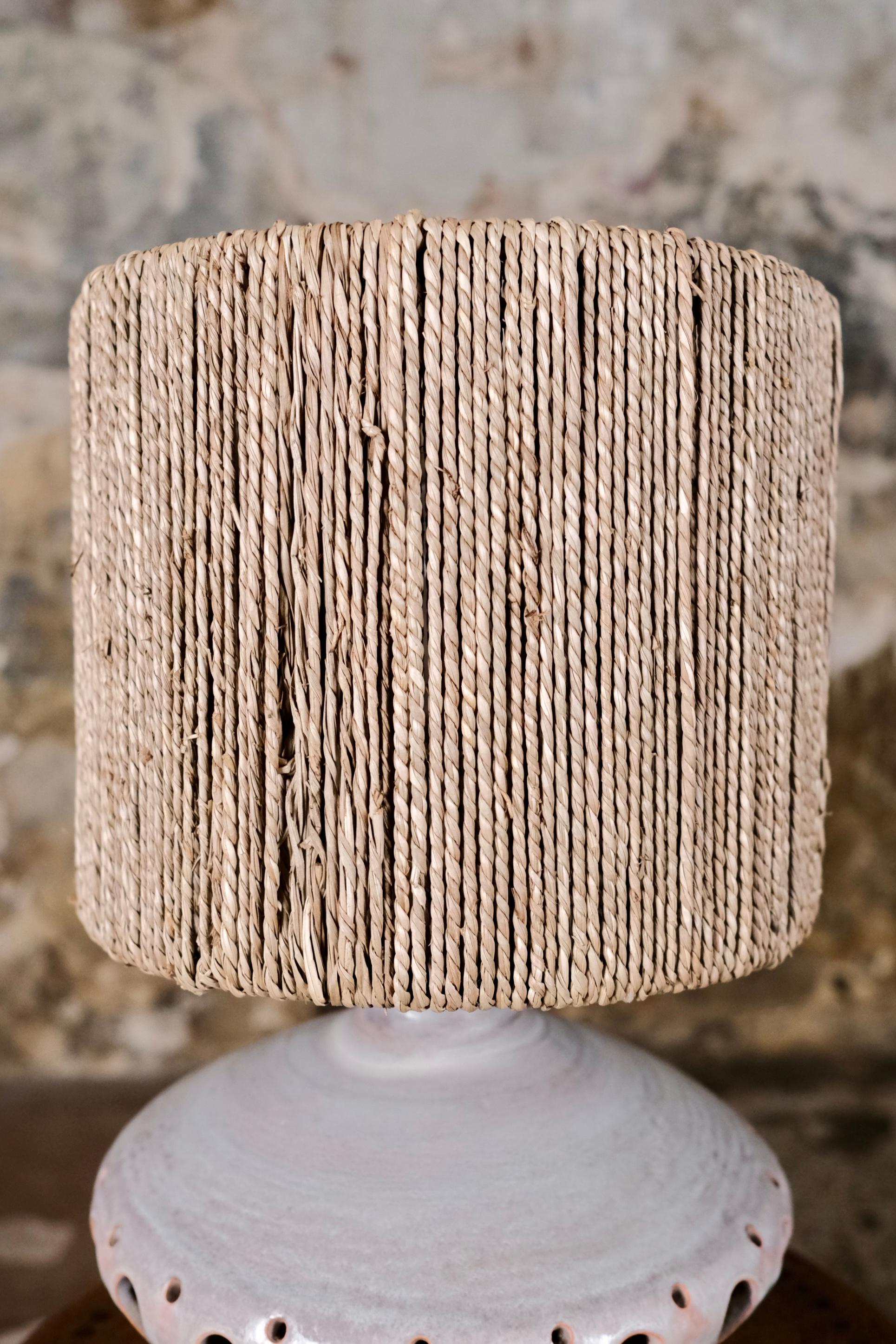 Ceramic table lamp in the style of Pelletier, France, 1970s en venta 1