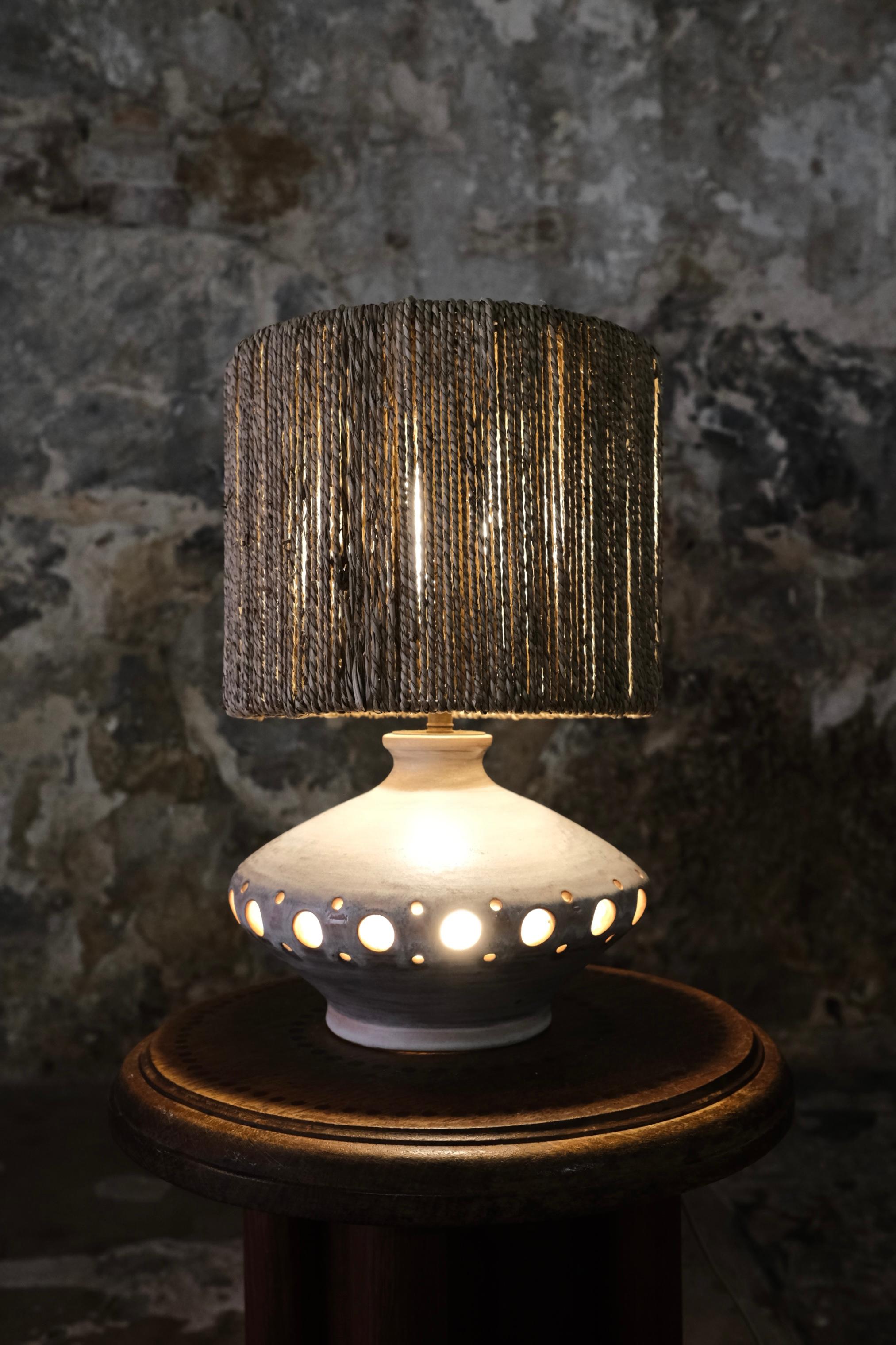 Ceramic table lamp in the style of Pelletier, France, 1970s en venta 2