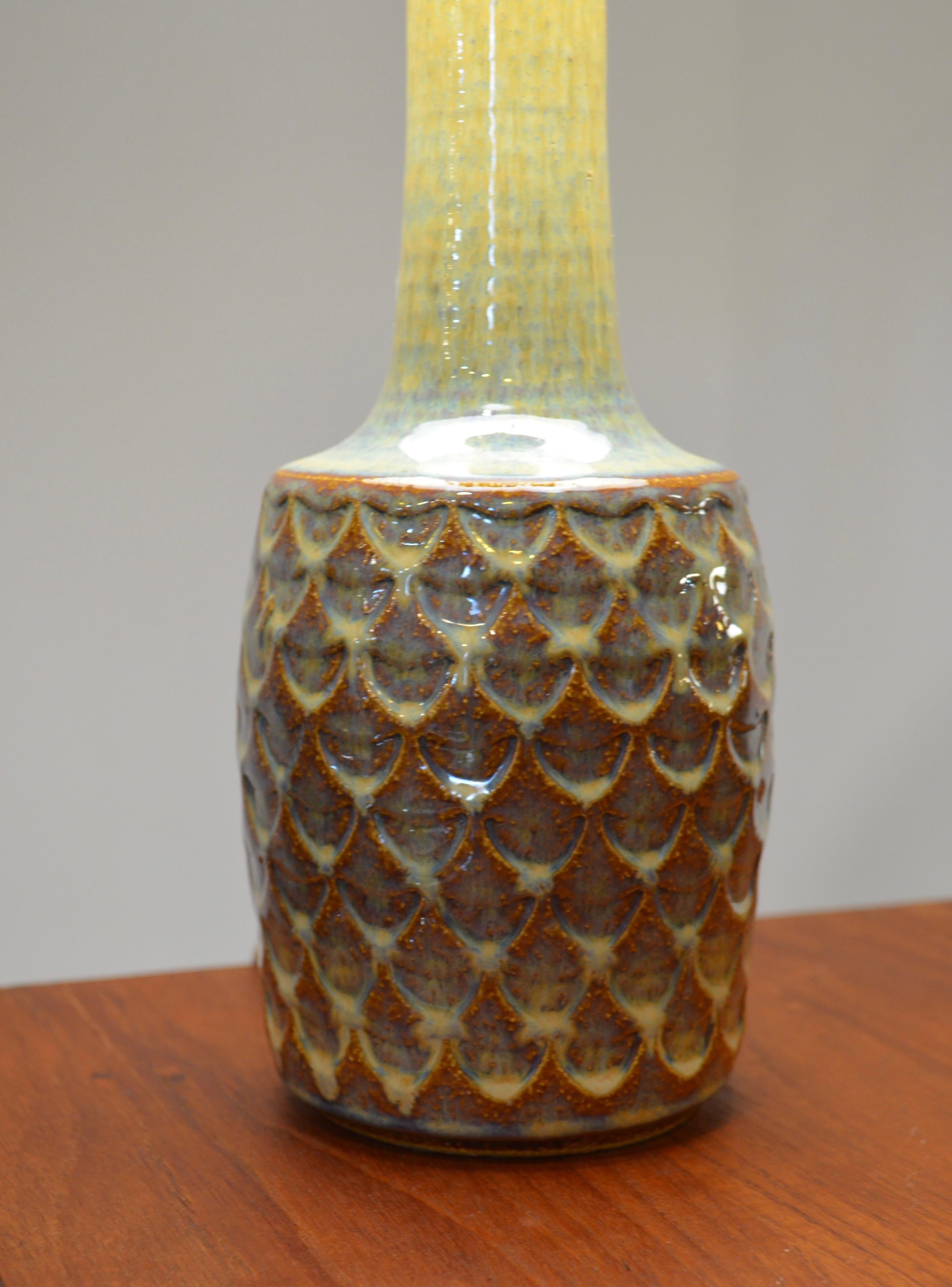Keramik-Tischlampe Modell 3001 von Einar Johansen für Soholm, 1960er Jahre (Moderne der Mitte des Jahrhunderts) im Angebot