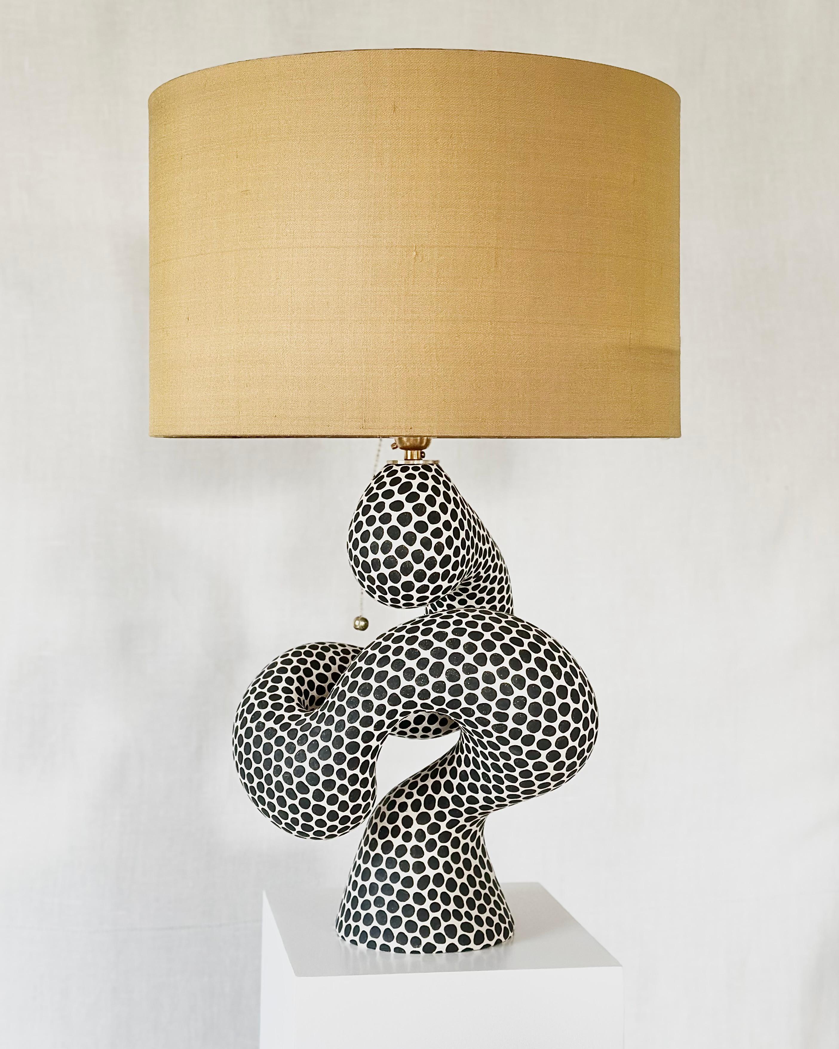 Fatto a mano Lampada da tavolo in ceramica dell'artista Jossolini in vendita