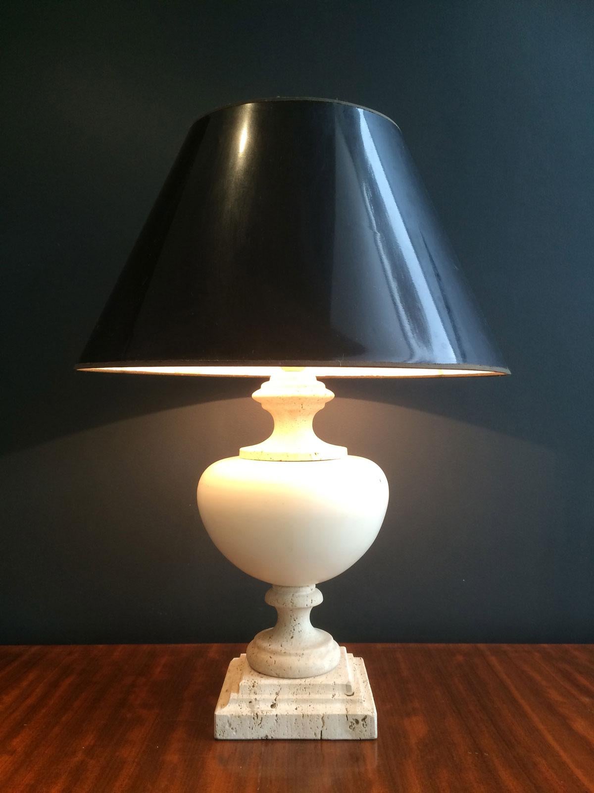 Mid-Century Modern Ceramic Table Lamp on a Travertine Base, French Work, Circa 1970 For Sale