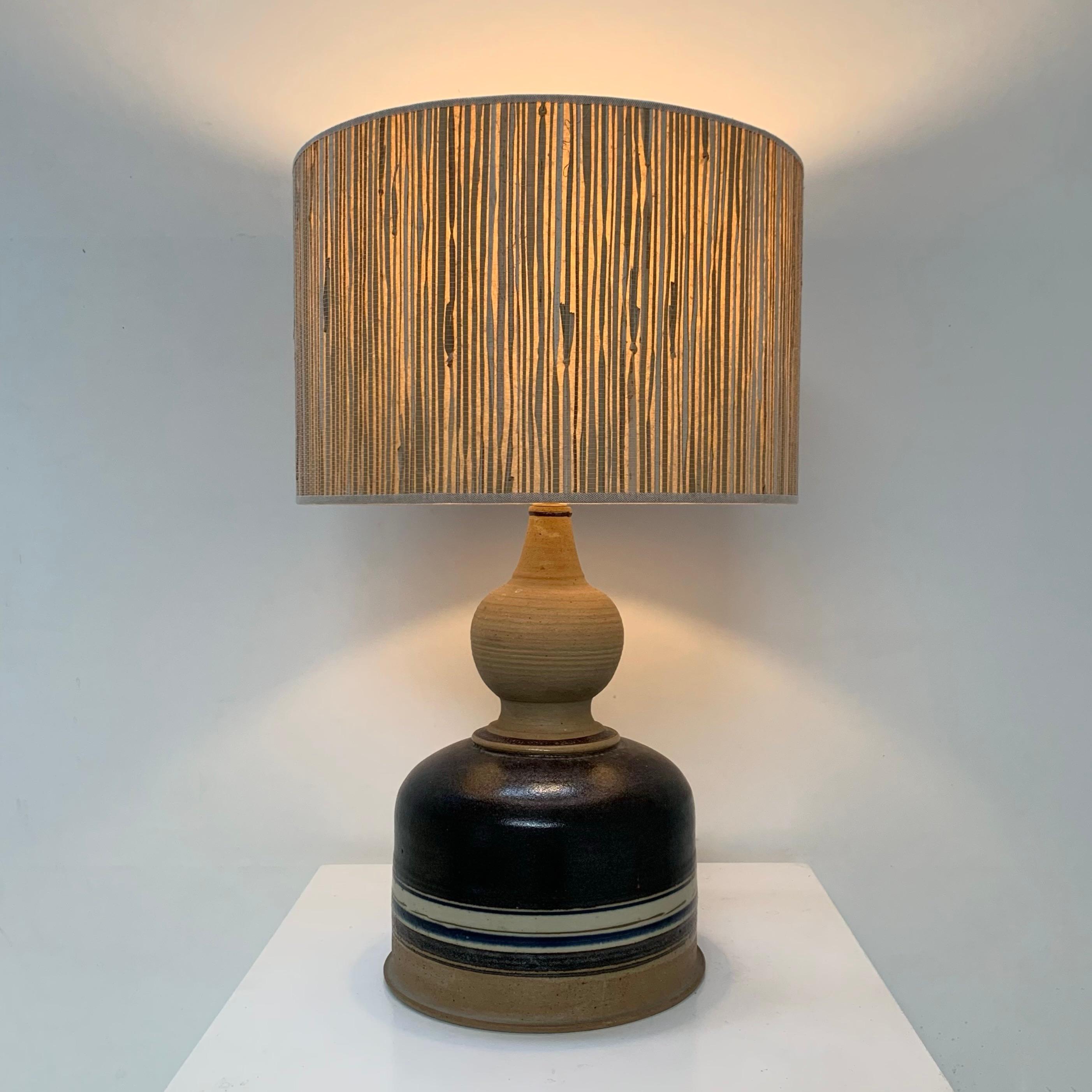 Ceramic Table Lamp Signed by E-K Heerwagen, 1974, Denmark. Danés en venta