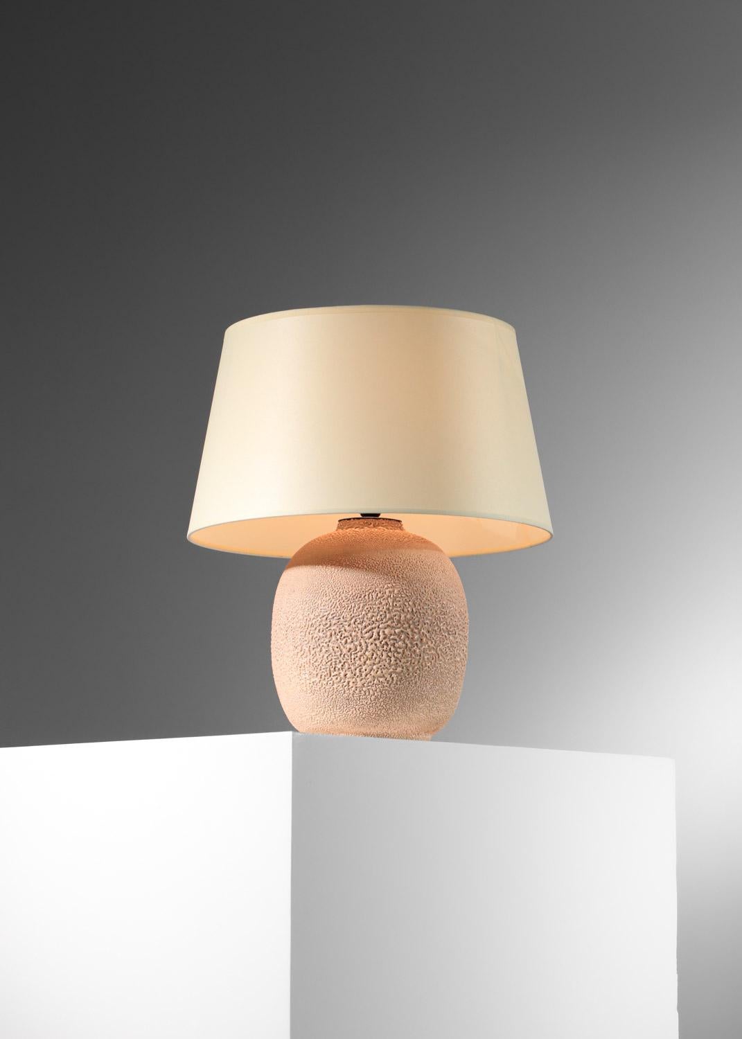 Mid-Century Modern Ceramic table lamp signed Etlin 40s/50s pink  For Sale