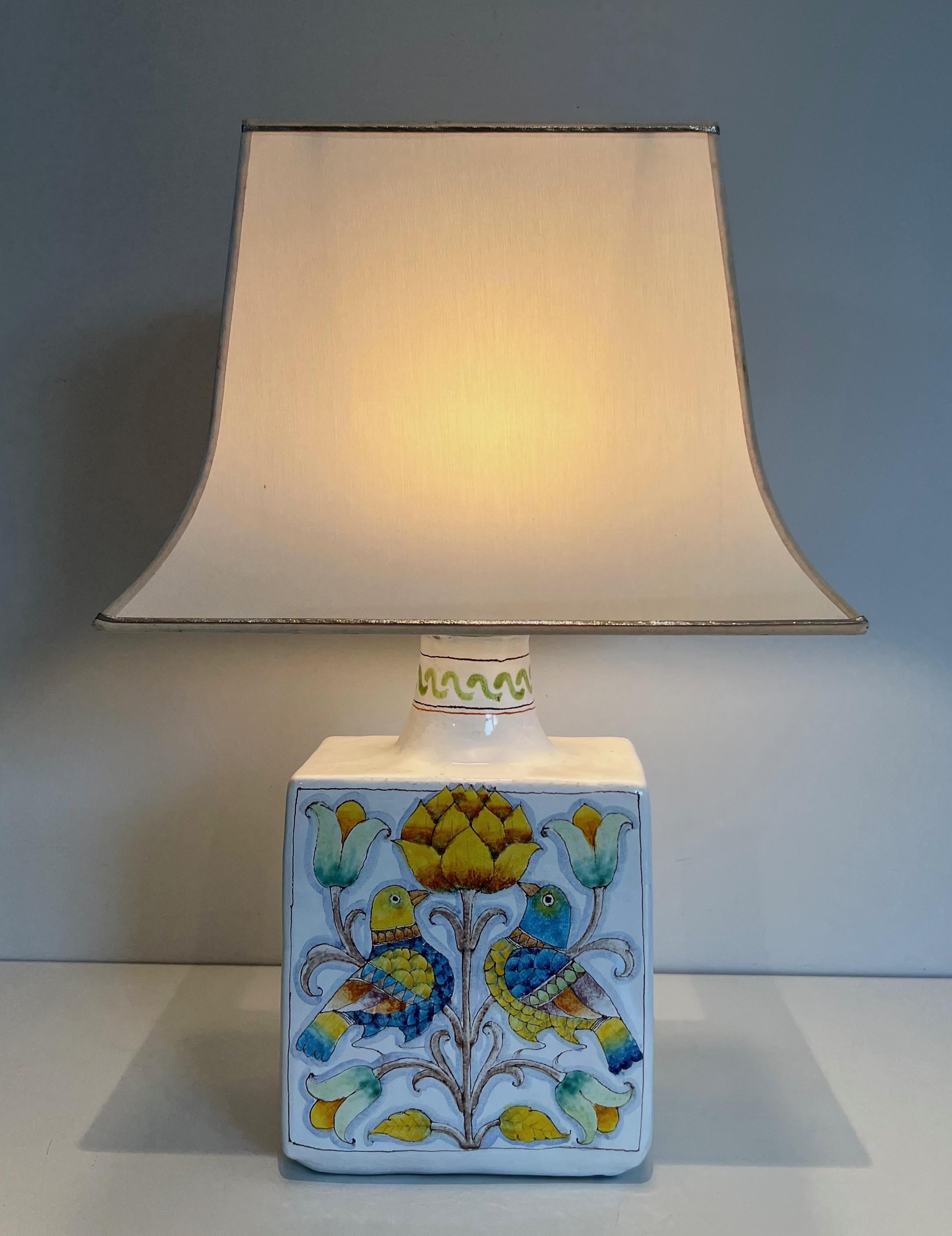 Ceramic Table Lamp with Birds and Flowers Decors For Sale 5