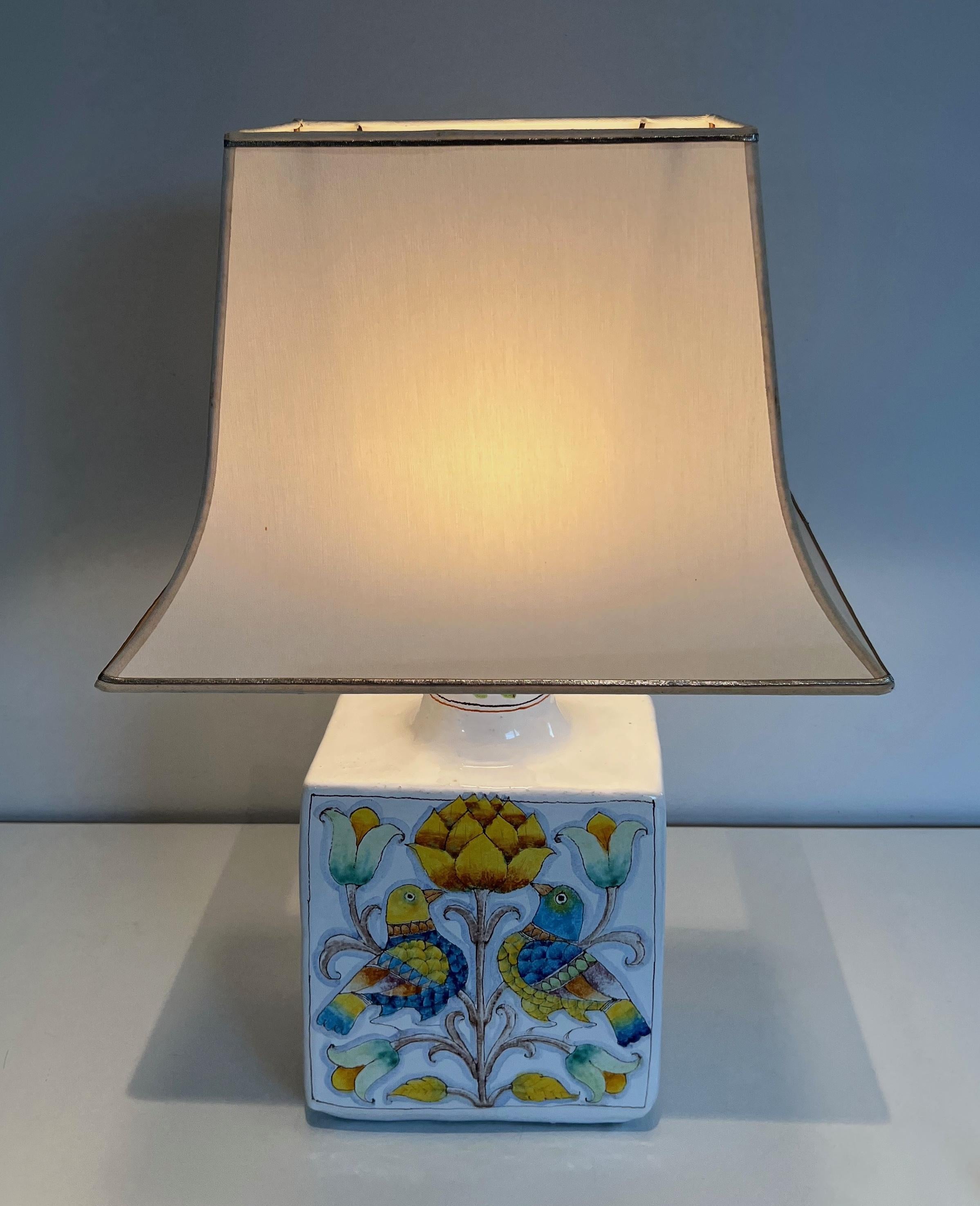Ceramic Table Lamp with Birds and Flowers Decors For Sale 7