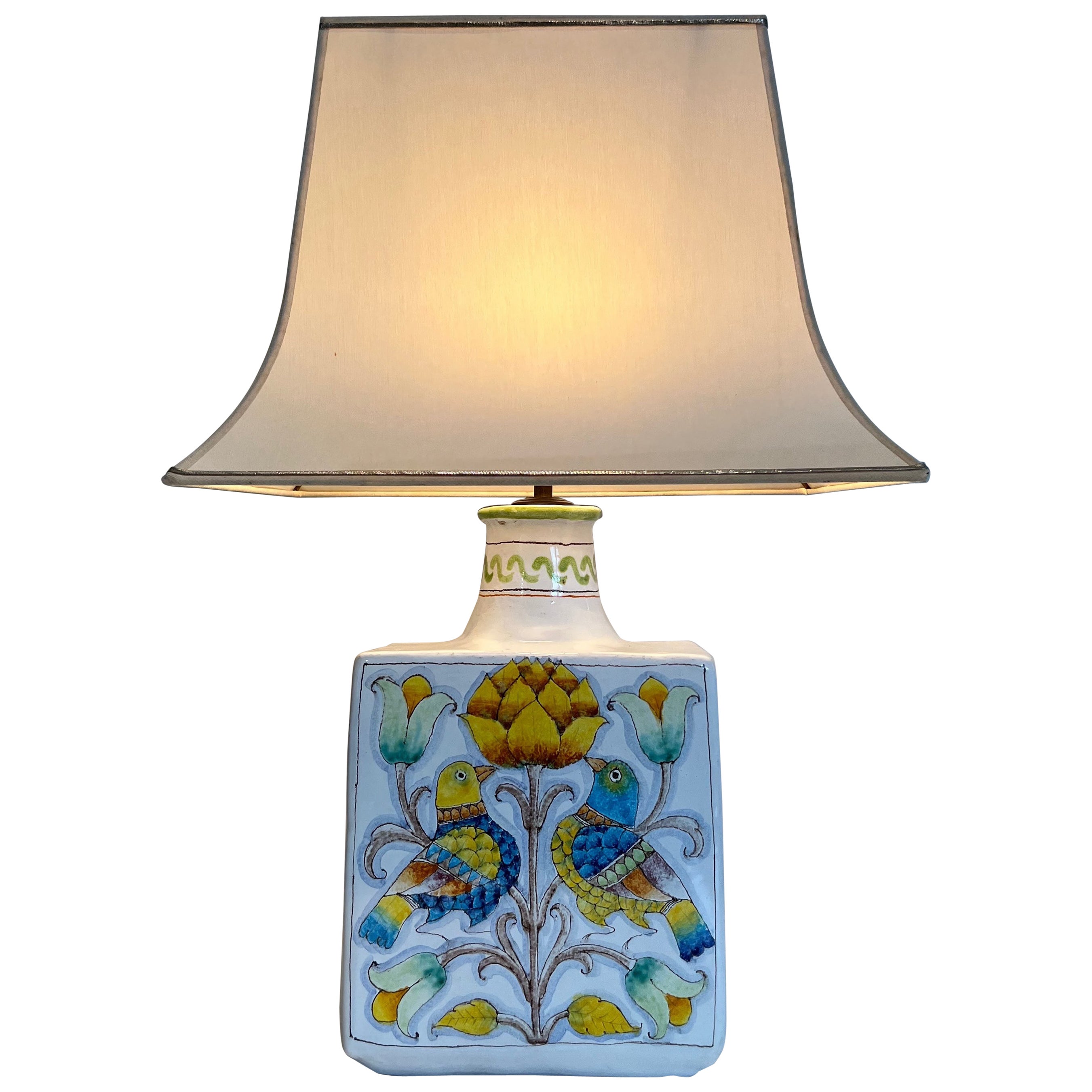 Lampe de table en céramique avec décors d'oiseaux et de fleurs