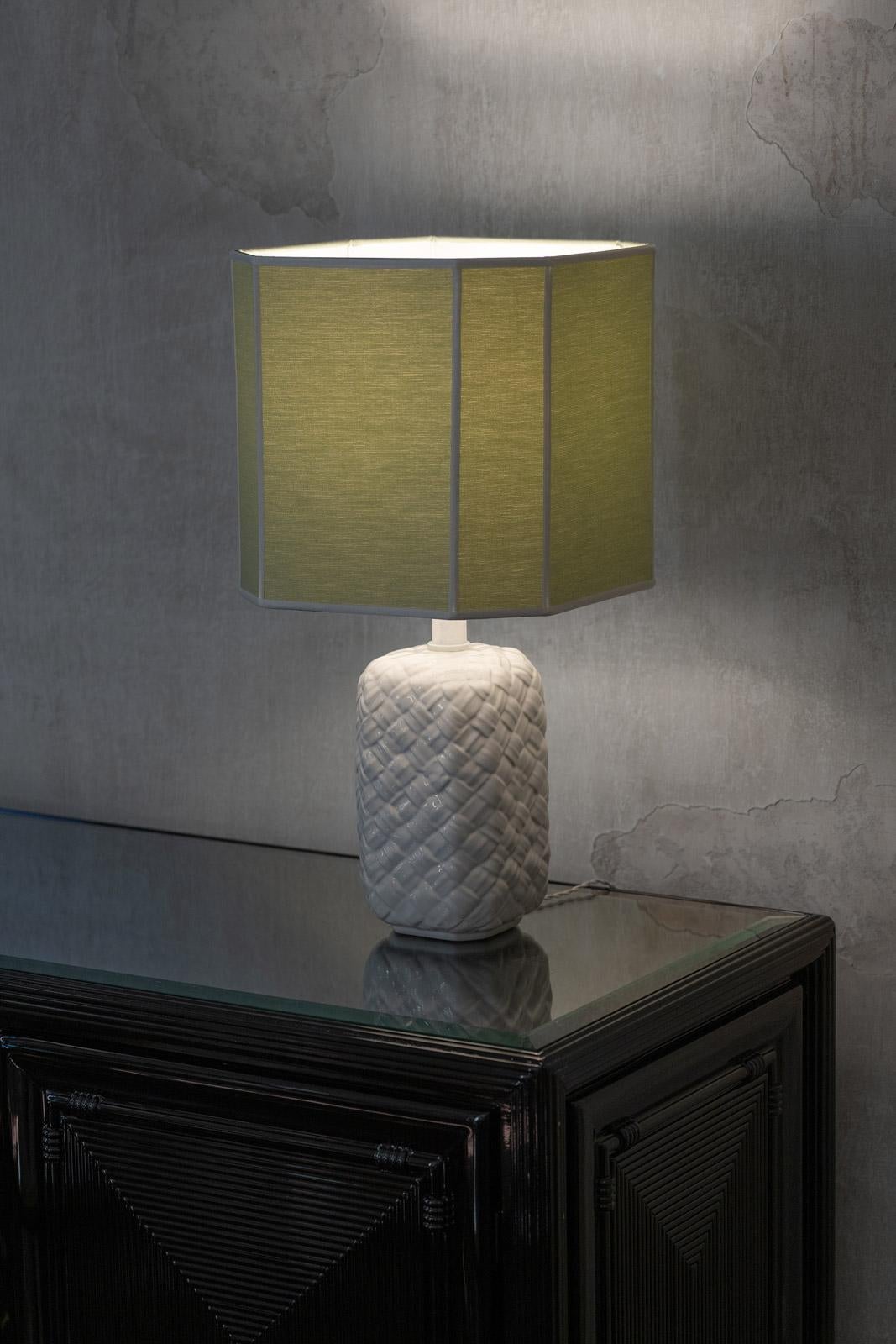 Ceramic Table Lamp with Fabric Lampshade In Good Condition For Sale In Roma, RM
