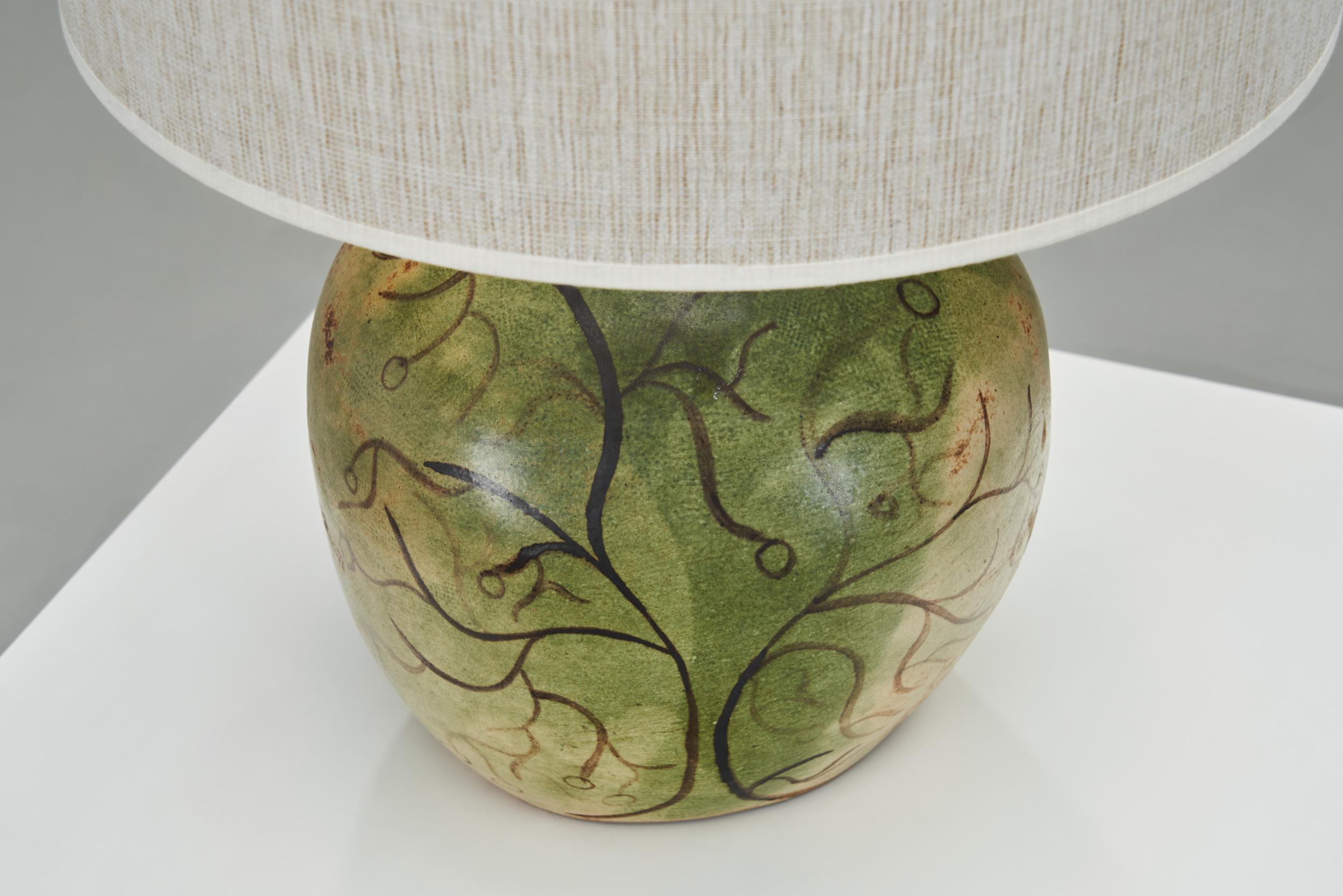 Keramische Tischlampe mit illustrativen Details, Europa ca 1960s im Angebot 6