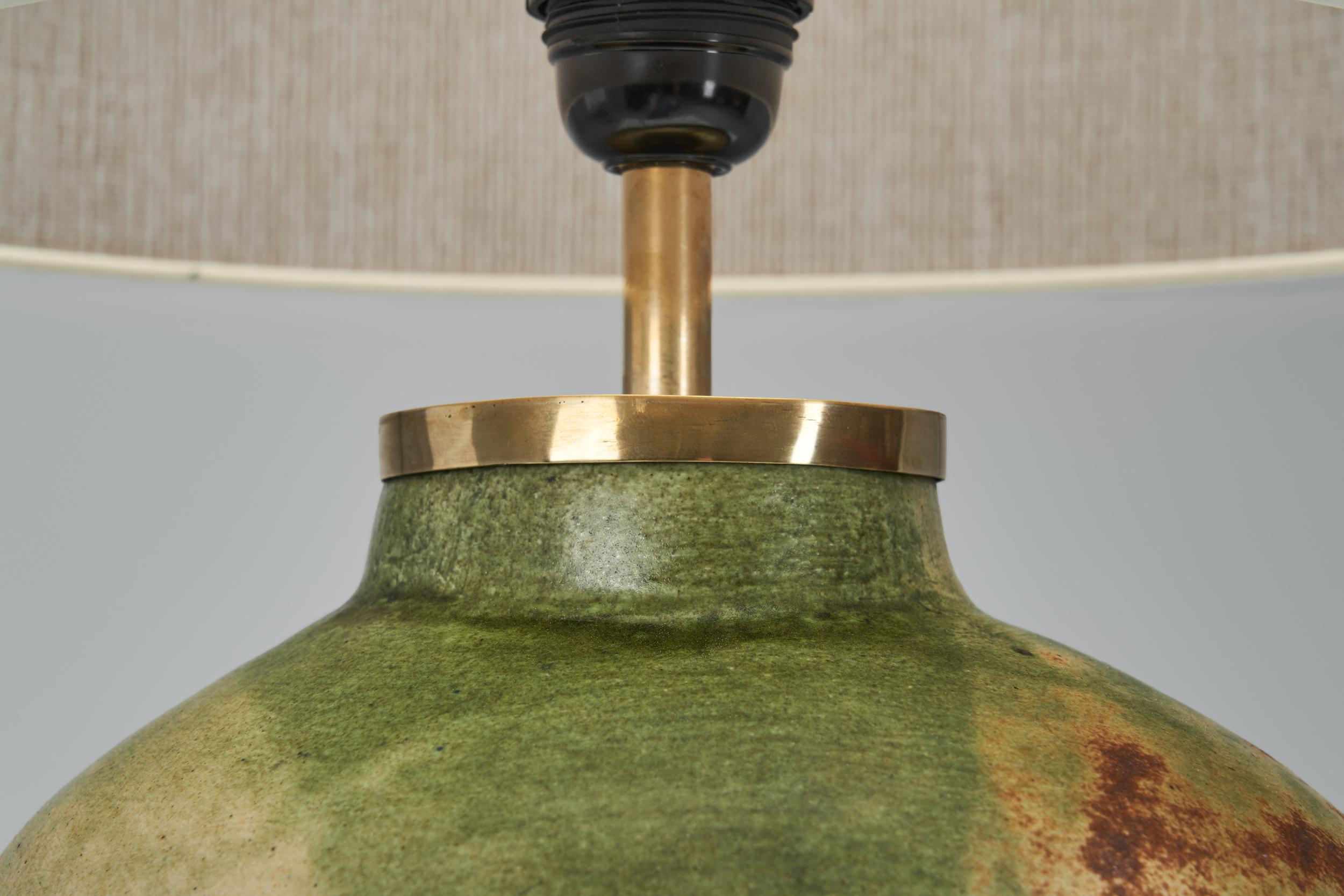 Keramische Tischlampe mit illustrativen Details, Europa ca 1960s im Angebot 9