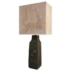 Lampe de table en céramique avec abat-jour en paille