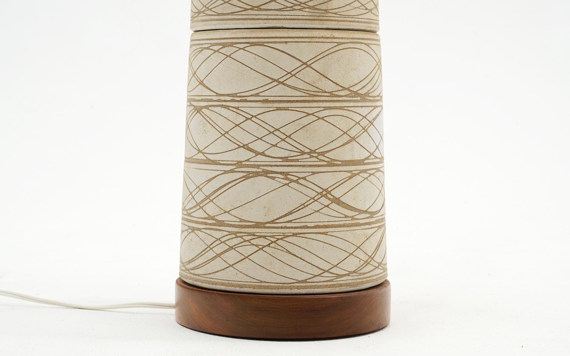 American Ceramic Table Lamp with Walnut Base and Finial by Martz for Marshall Studios