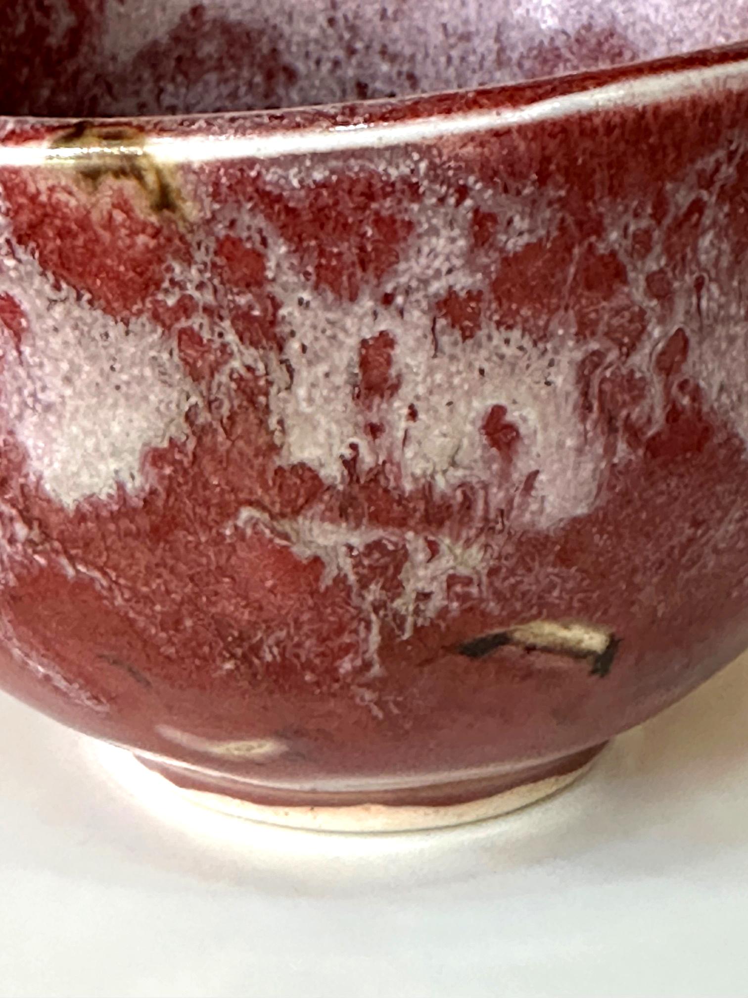 Tazón de té de cerámica con esmalte rojo brillante de Toshiko Takaezu en venta 6