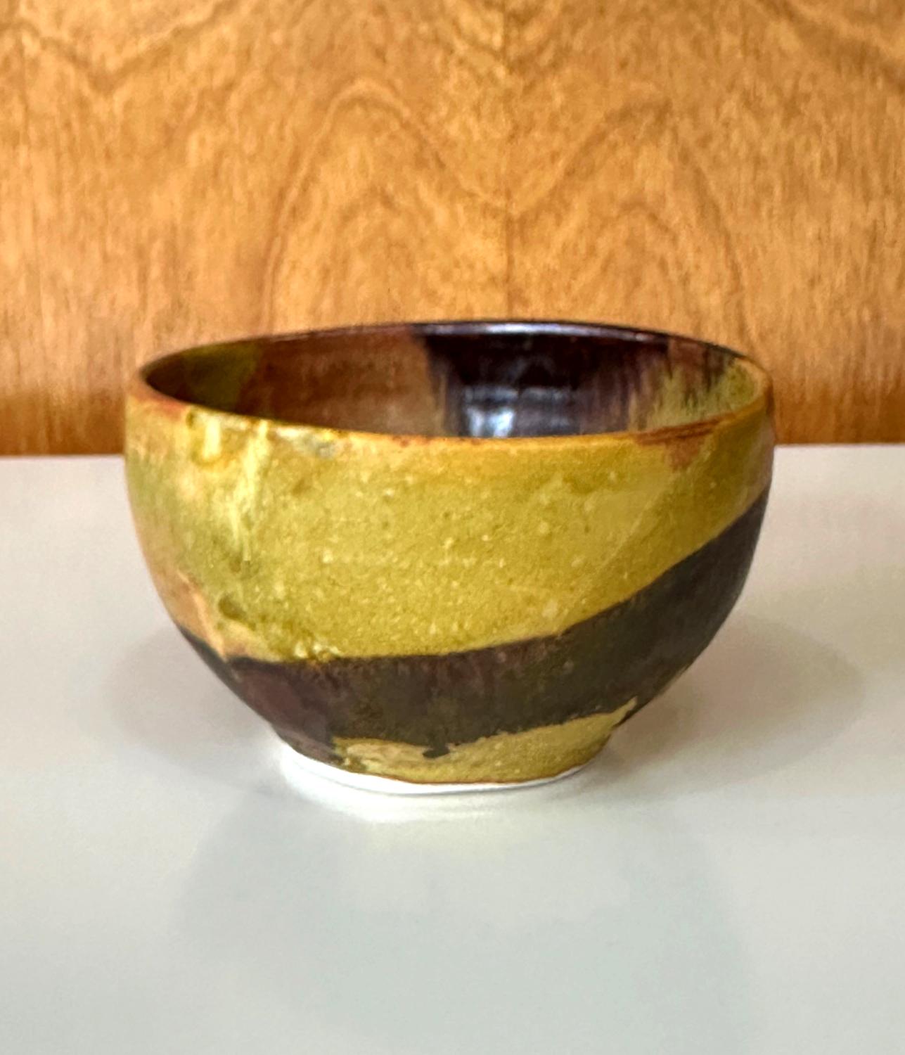 American Ceramic Tea Bowl with Mottled Yellow Glaze by Toshiko Takaezu For Sale