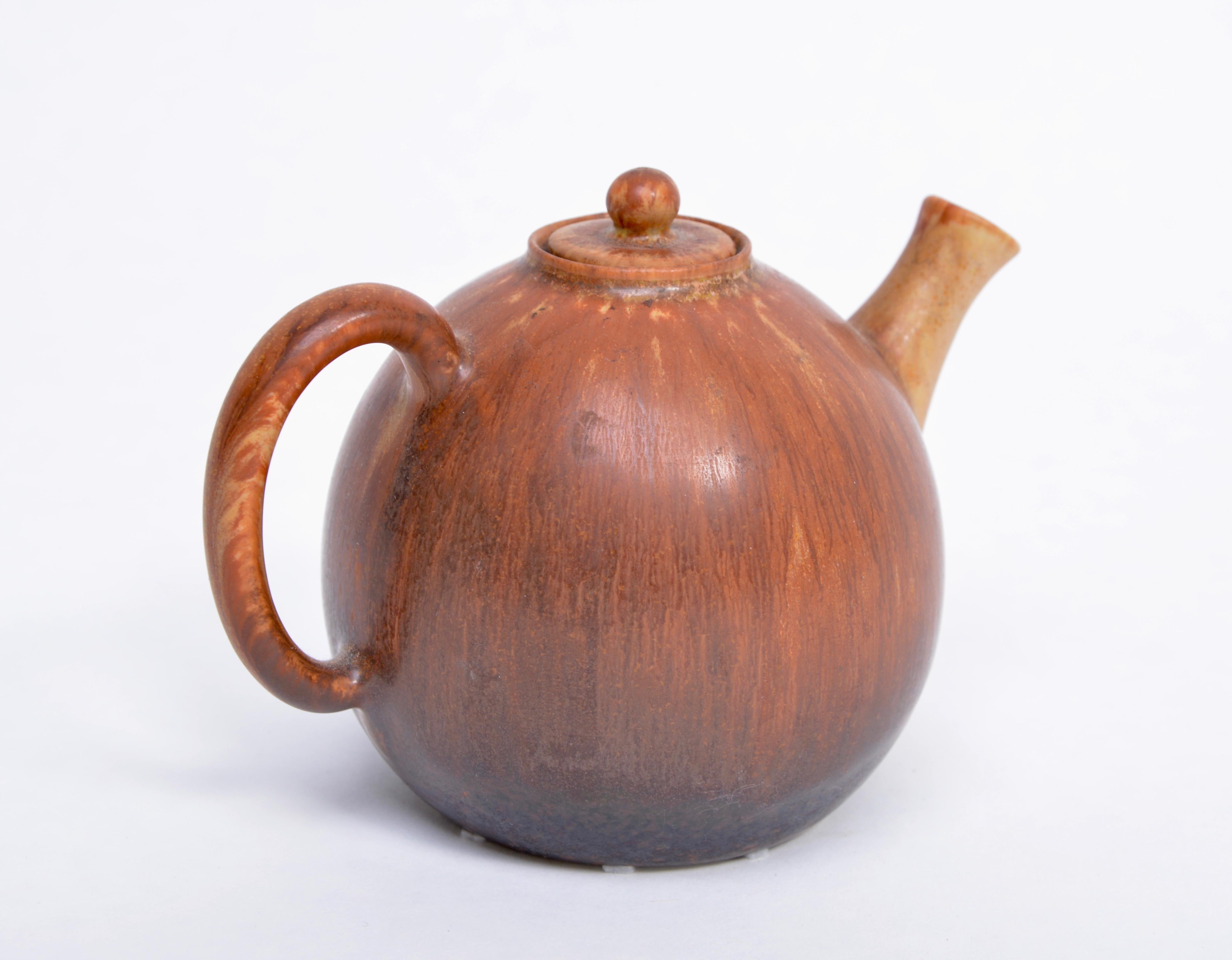 20th Century Brown Mid-Century Modern Ceramic tea pot by Carl Harry Stalhane for Rörstrand For Sale