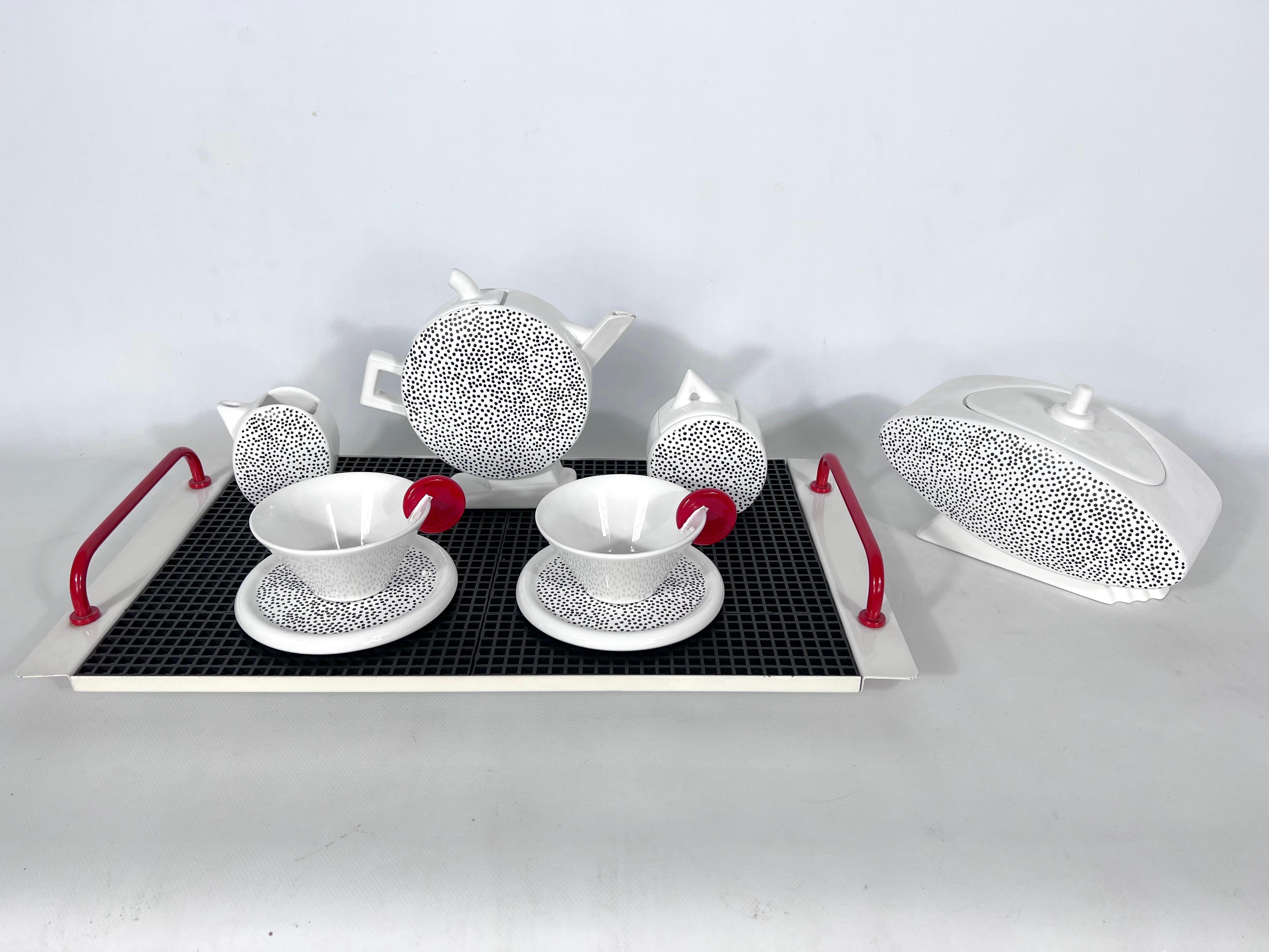 Ceramic Tea Set by Mas for Memphis Milano, 1980s, Set of 7 For Sale 4