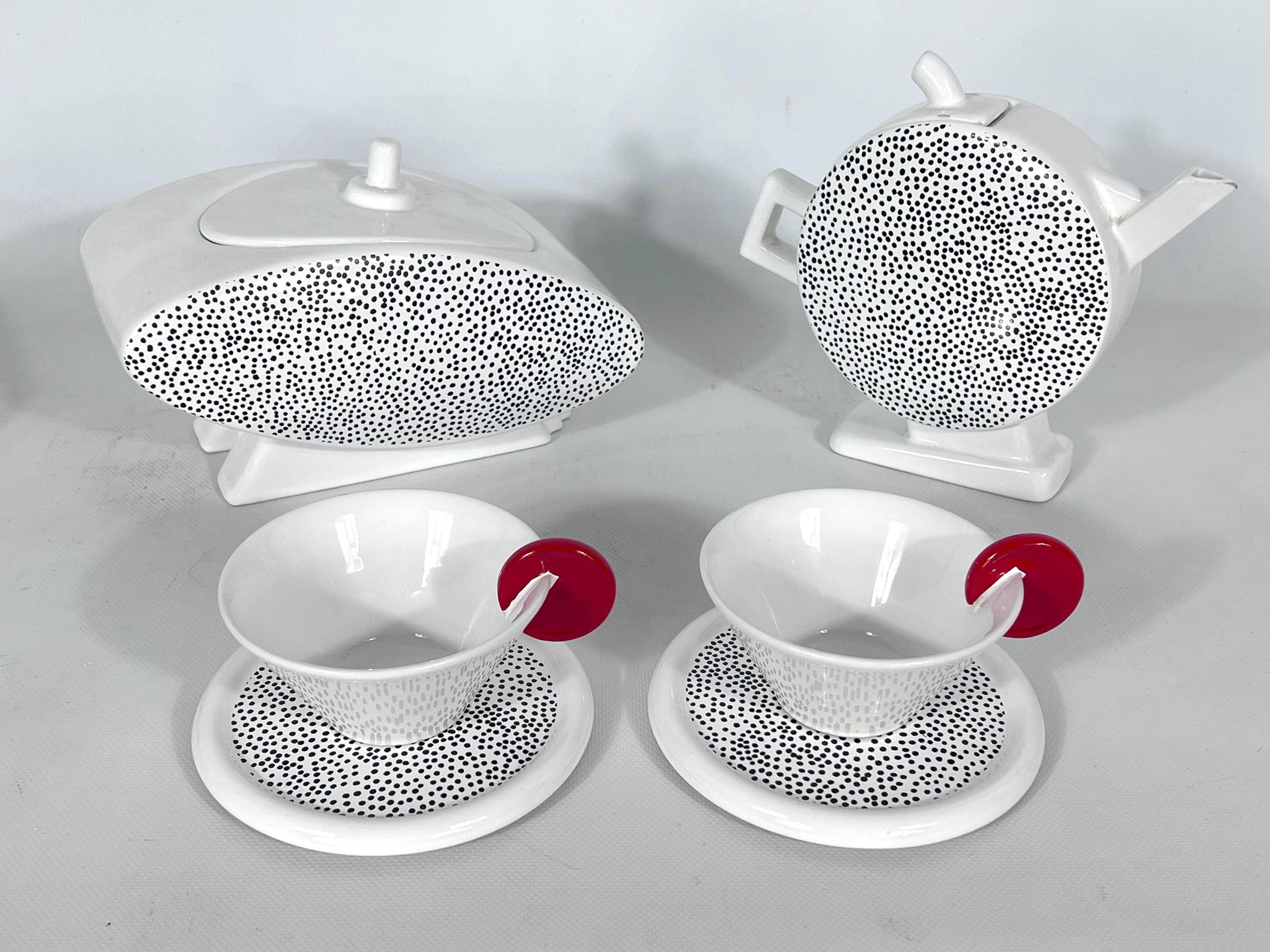 Métal Service à thé en céramique par Mas pour Memphis Milano, années 1980, ensemble de 7 pièces en vente