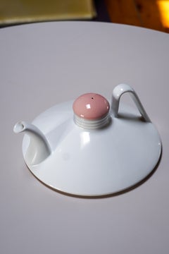 Ceramic teapot designed by Goyer-Bonneau for Céramique de Beauce, Canada, 1976