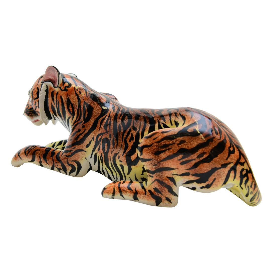Ceramic  Tiger  Sculpture , Hand Made And Painted In South Africa In Excellent Condition For Sale In North Miami, FL