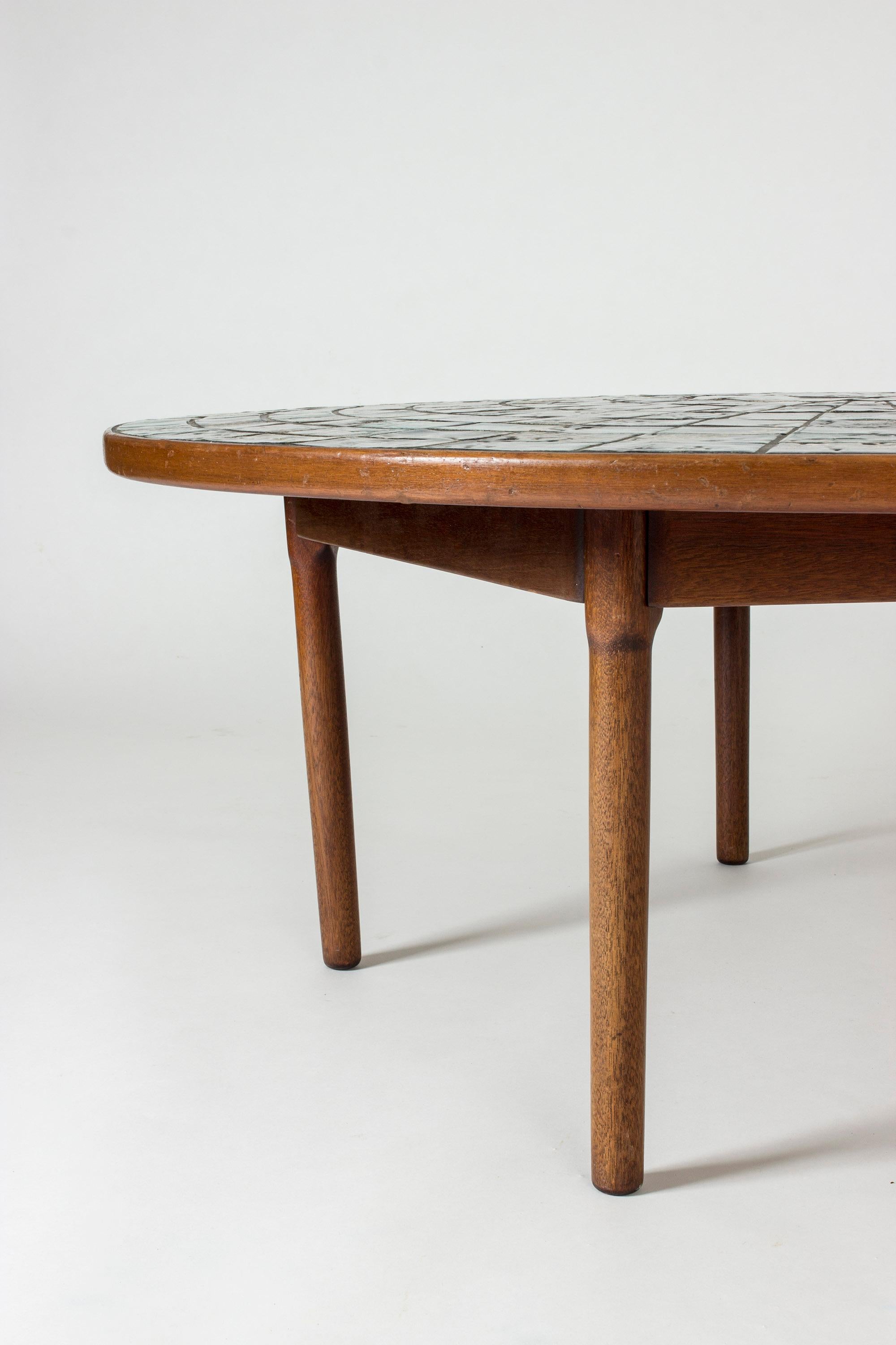 Scandinave moderne Table d'appoint ou table basse en céramique et teck par Bjørn Wiinblad, Danemark en vente