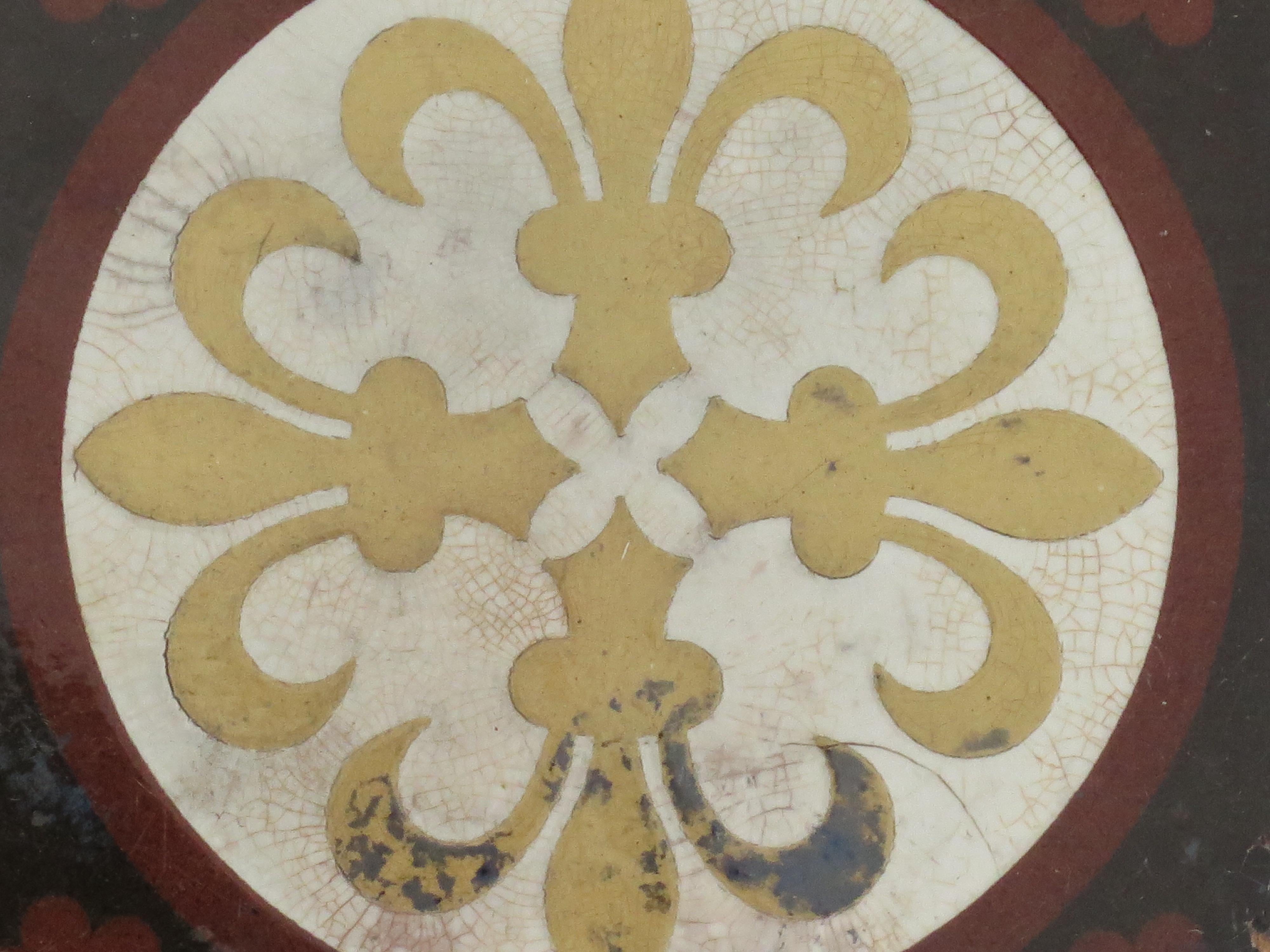 Ceramic Tile by William Godwin in Fleur-de-lis pattern, English 19th Century For Sale 4