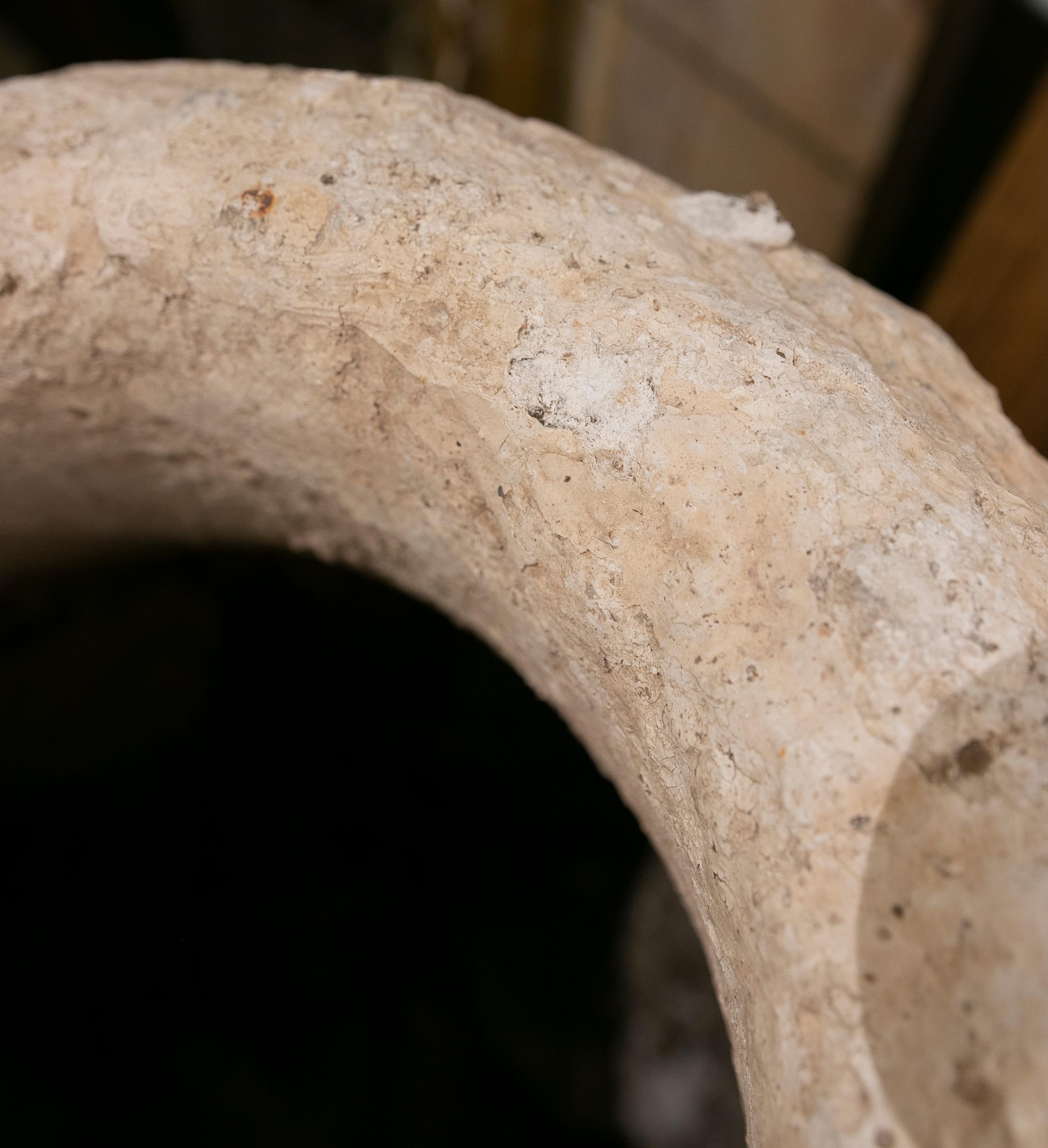 Ceramic Tinaja Covered with Various Layers of Lime 12