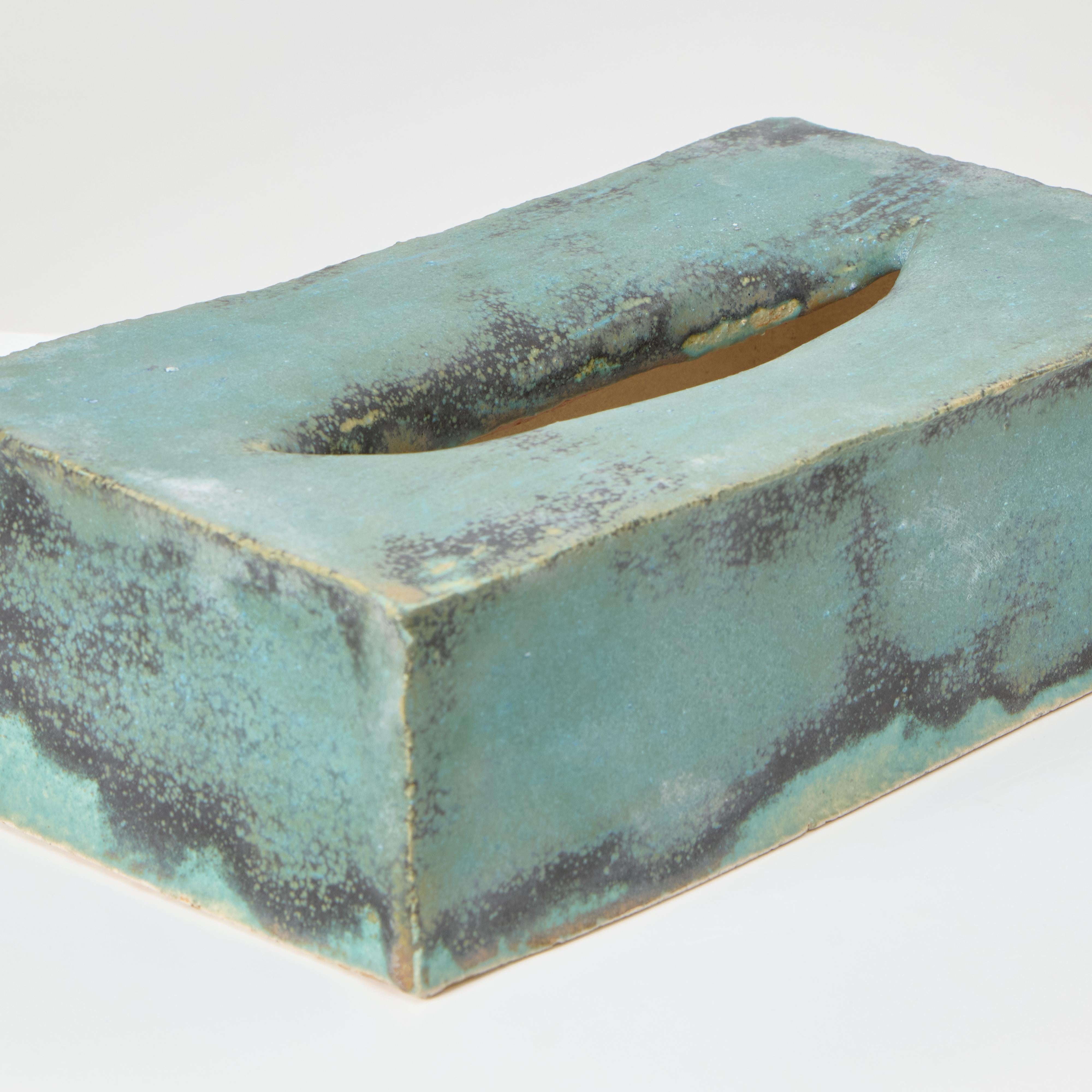 XXI secolo e contemporaneo Scatola per tessuti in ceramica in vendita
