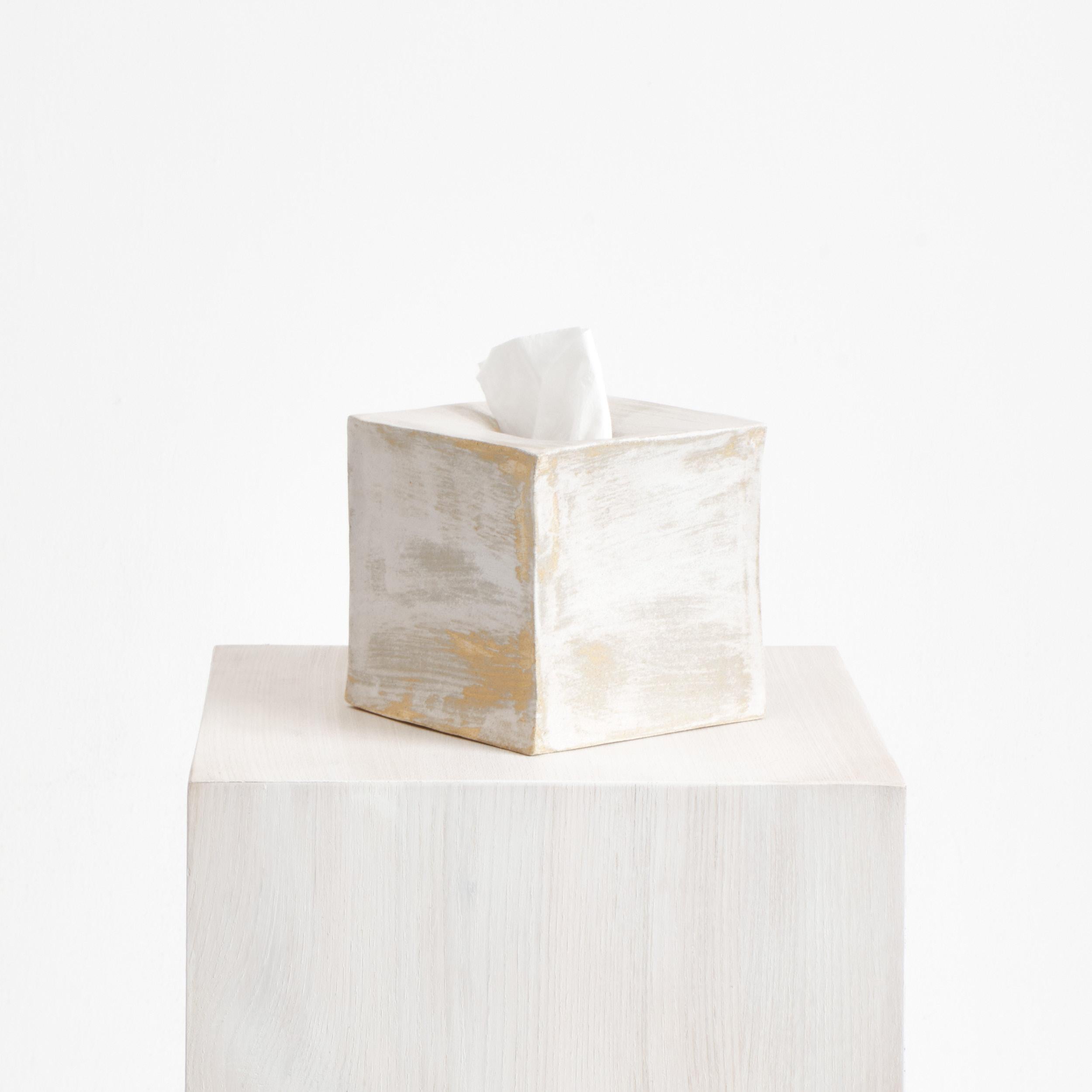 Ceramic Tissue Box square in White In New Condition For Sale In Macieira de Sarnes, PT