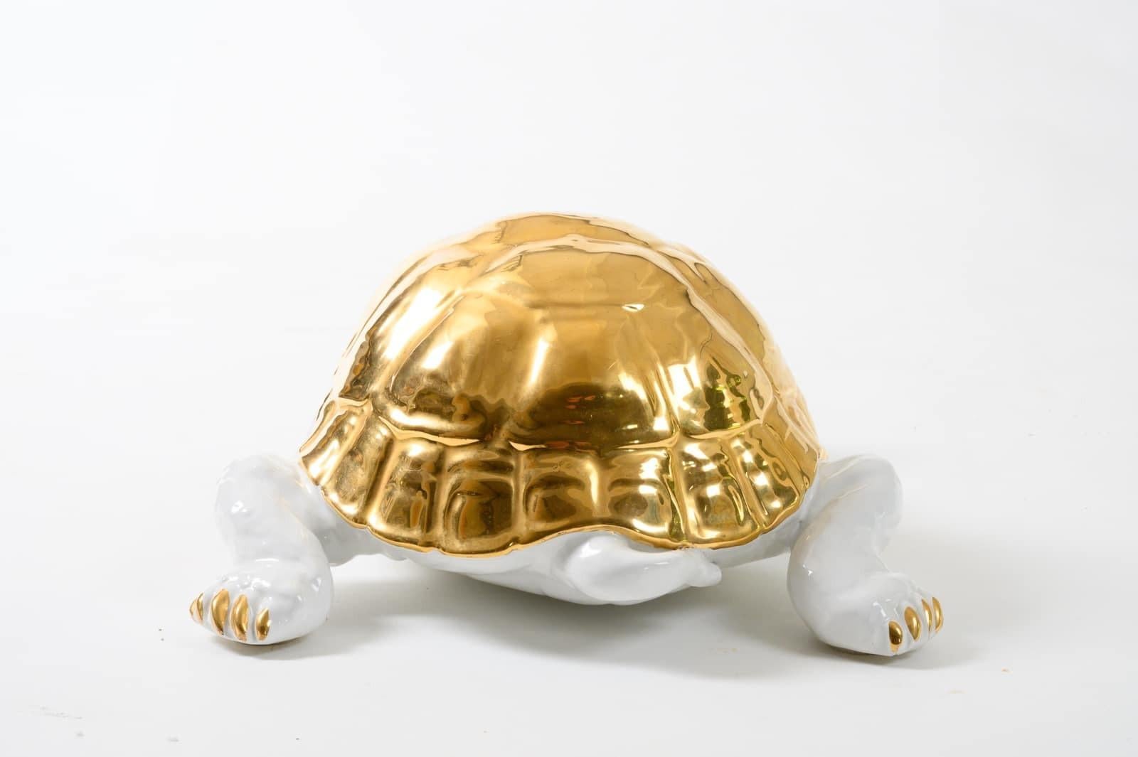 Ceramic Tortoise with Gold Detailing by Ronzan In Good Condition In Henley-on Thames, Oxfordshire