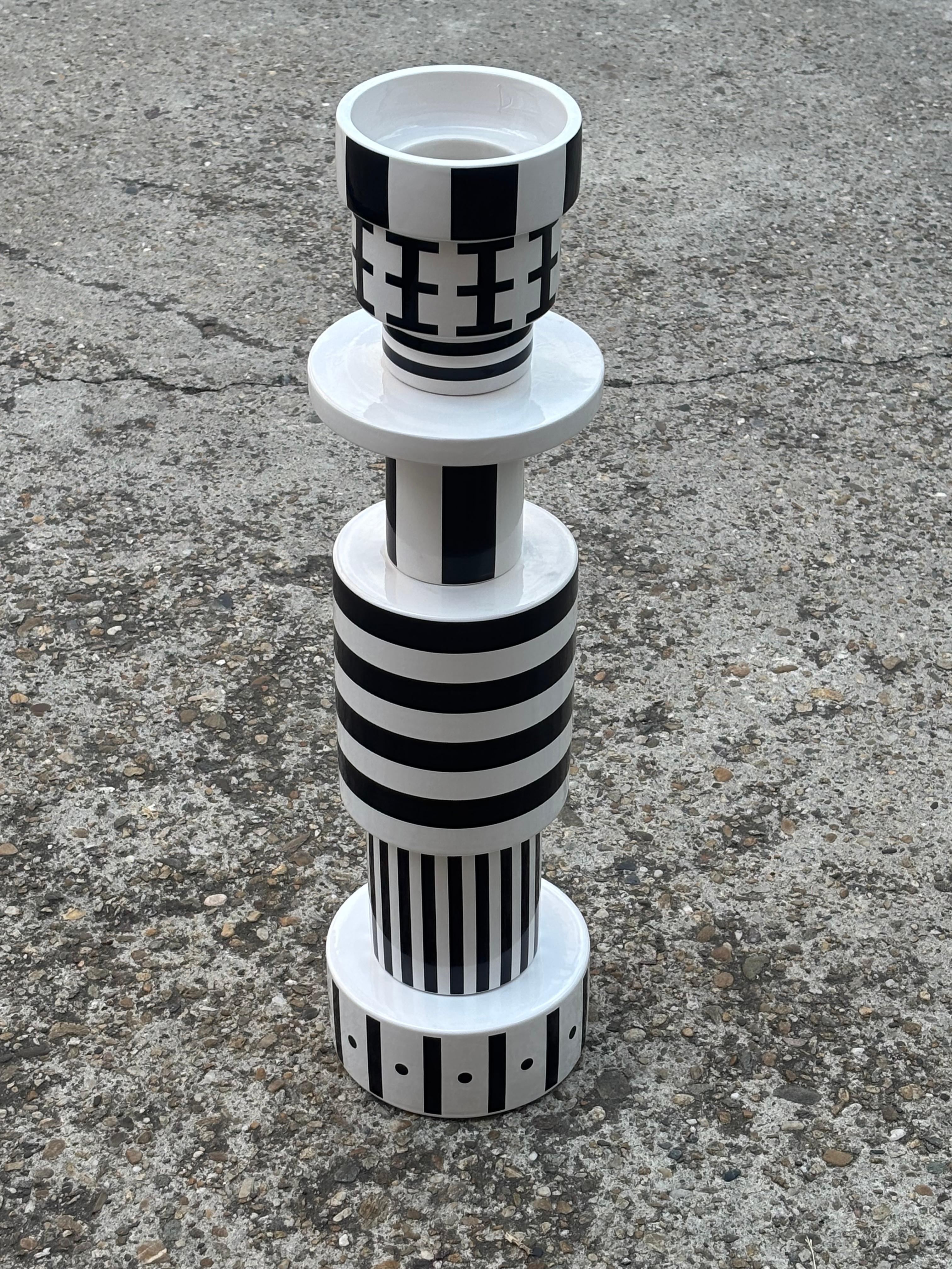 Postmoderno Totem in ceramica Model A di Alessandro Guerriero per Superego Editions in vendita