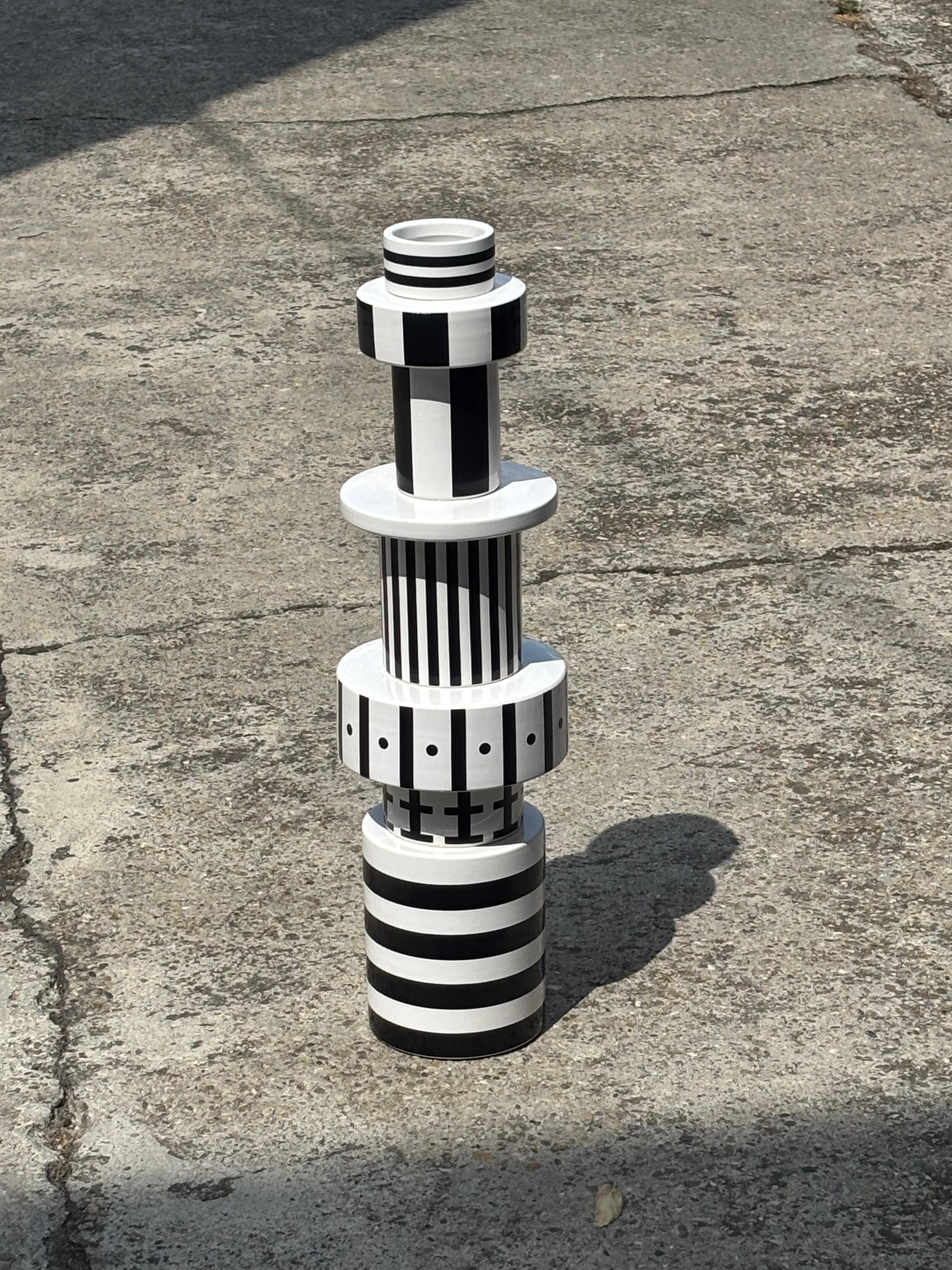 XXI secolo e contemporaneo Totem in ceramica C.C. di Alessandro Guerriero per Superego Editions in vendita