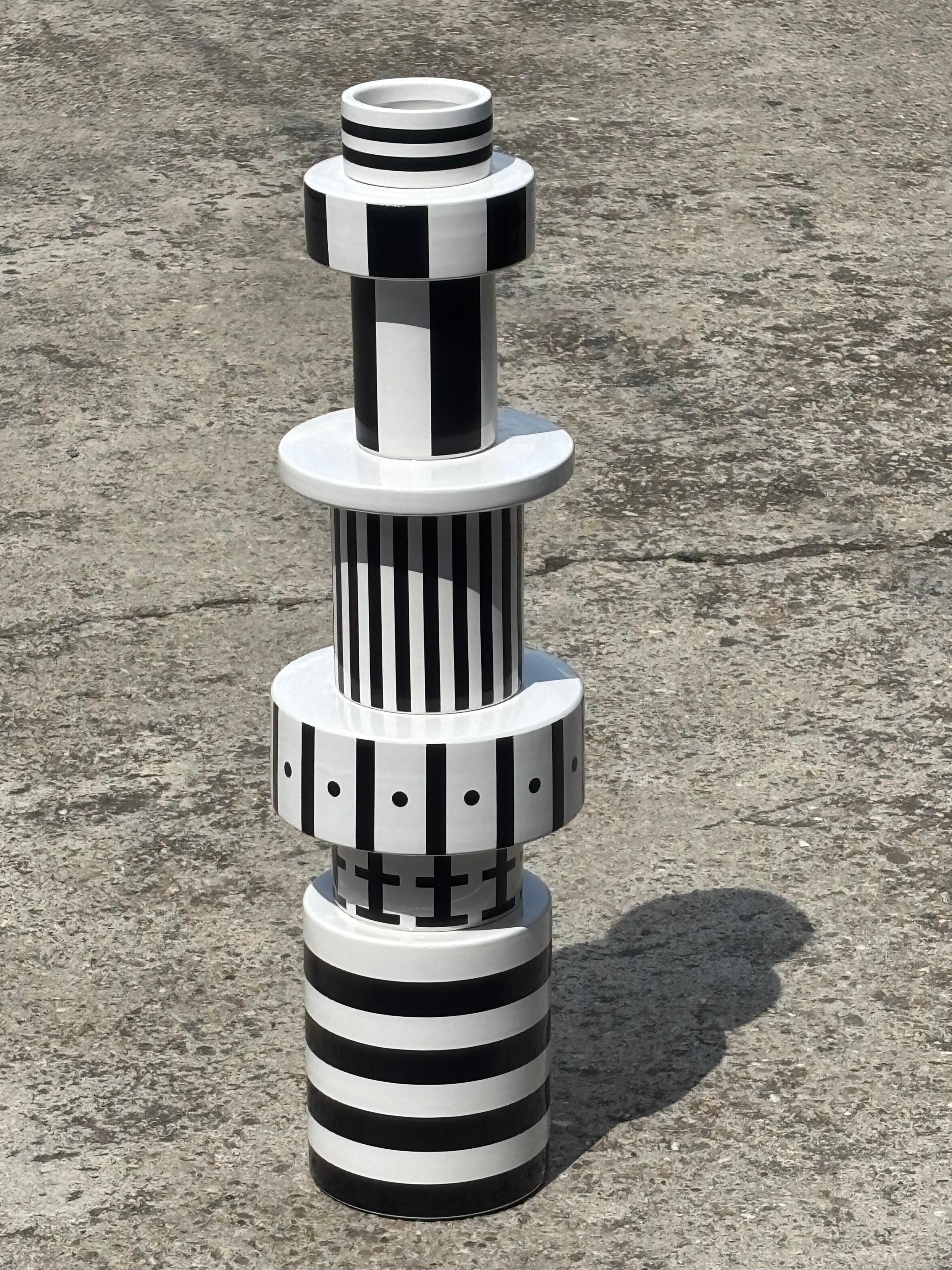 Ceramica Totem in ceramica C.C. di Alessandro Guerriero per Superego Editions in vendita