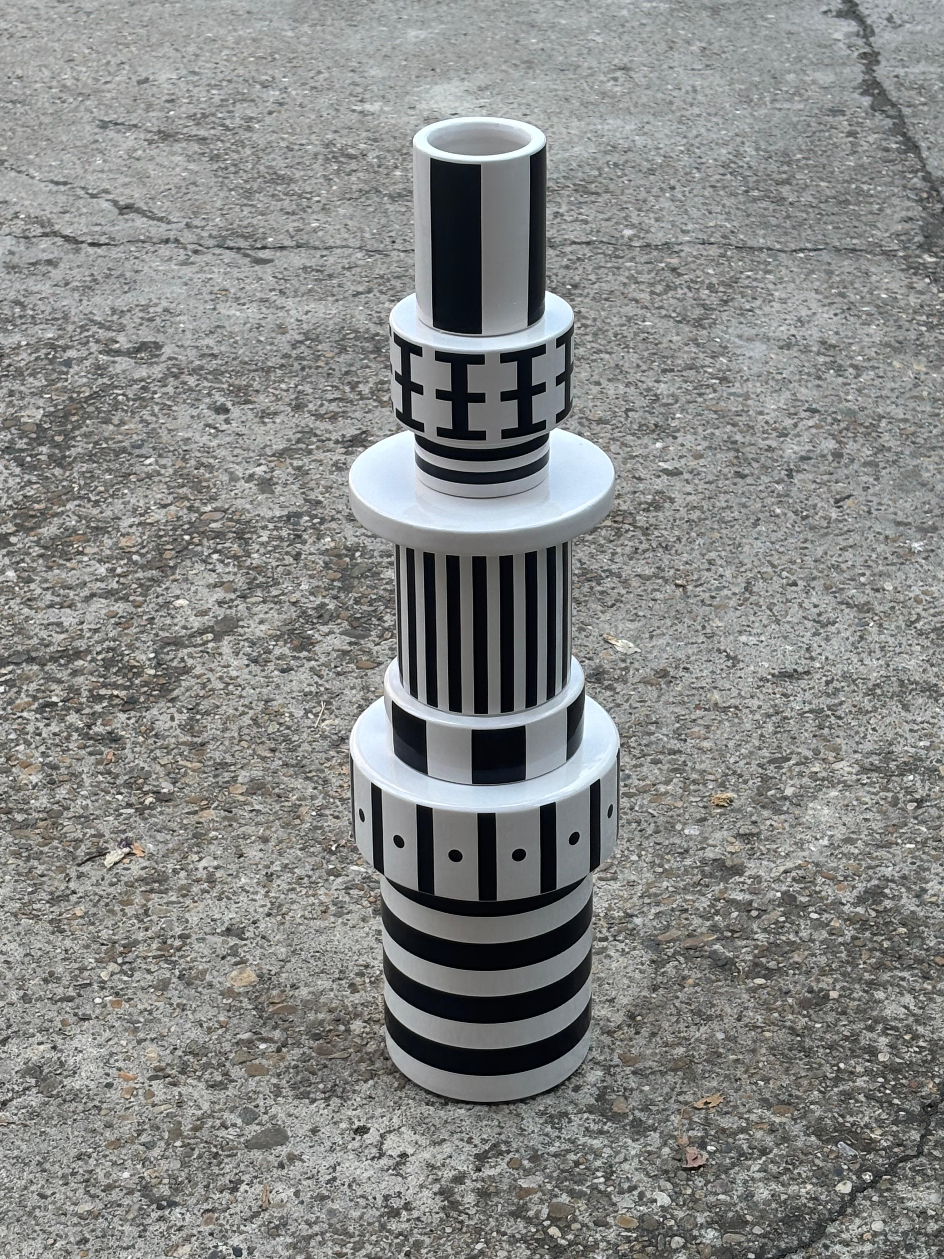 Totem in ceramica Model D di Alessandro Guerriero per Superego Editions In condizioni ottime in vendita a Milan, Italy