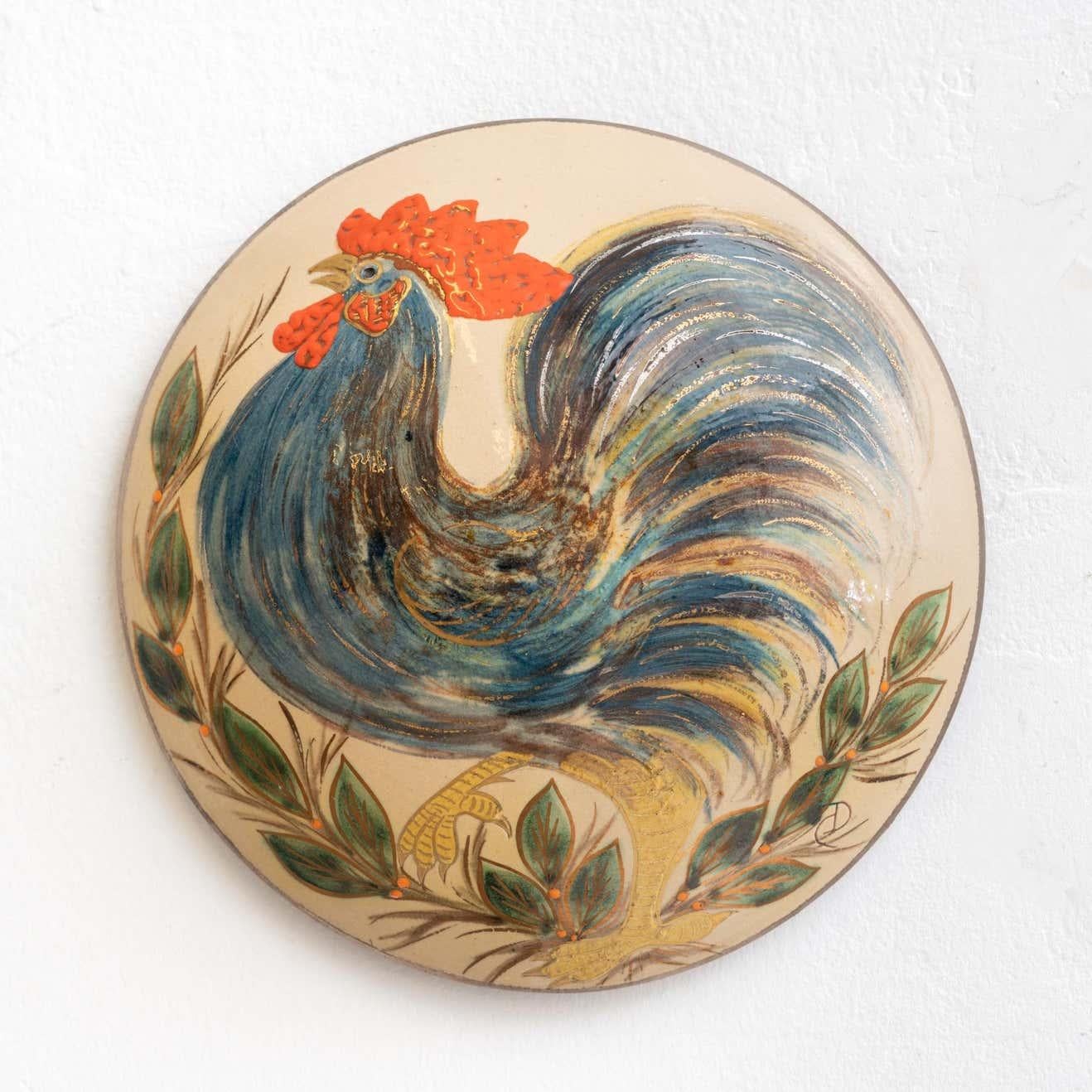 Plato de cerámica pintado a mano obra del artista catalán Díaz Costa, hacia 1960.

En su estado original, con pequeños desgastes propios de la edad y el uso, conserva una hermosa pátina.