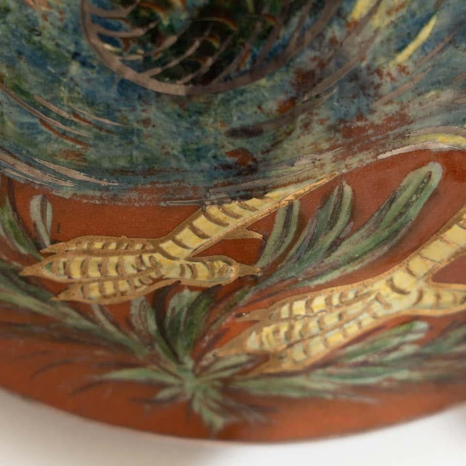 Mid-Century Modern Assiette traditionnelle en céramique peinte à la main par l'artiste catalan Diaz COSTA, datant d'environ 1960 en vente