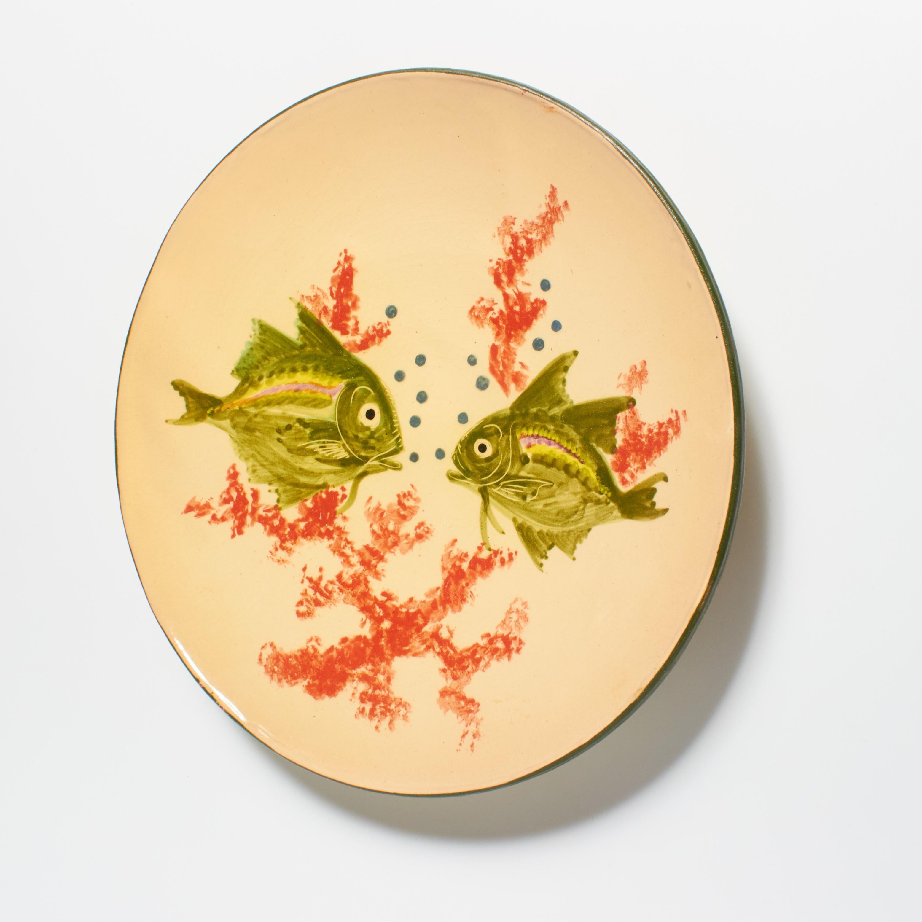 Mid-Century Modern Assiette traditionnelle en céramique peinte à la main par l'artiste catalan Diaz Costa, datant d'environ 1960 en vente