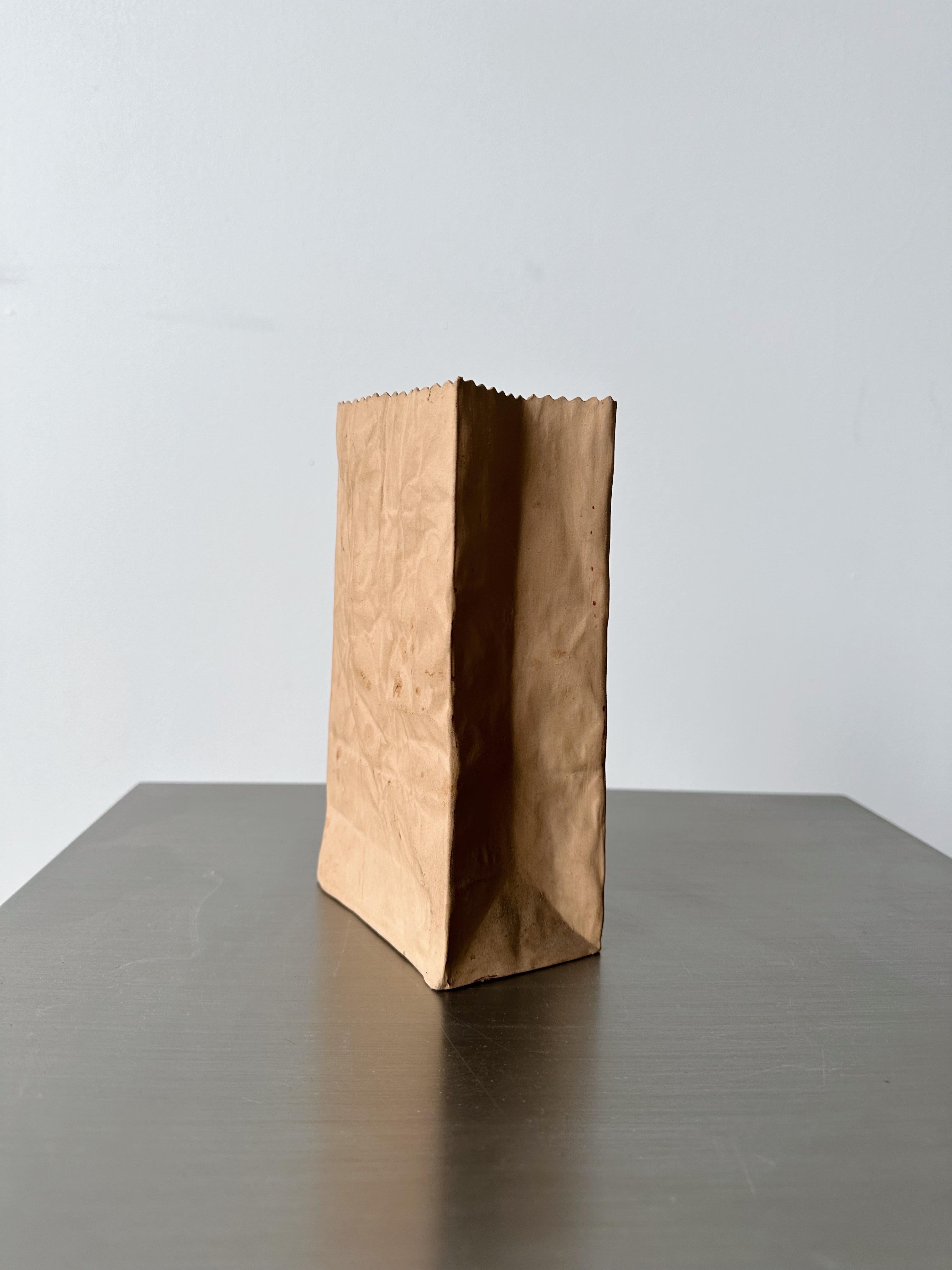Ceramic Trompe L-oeil Brown Paper Bag Vase by Michael Harvey, 80's In Good Condition In Outremont, QC