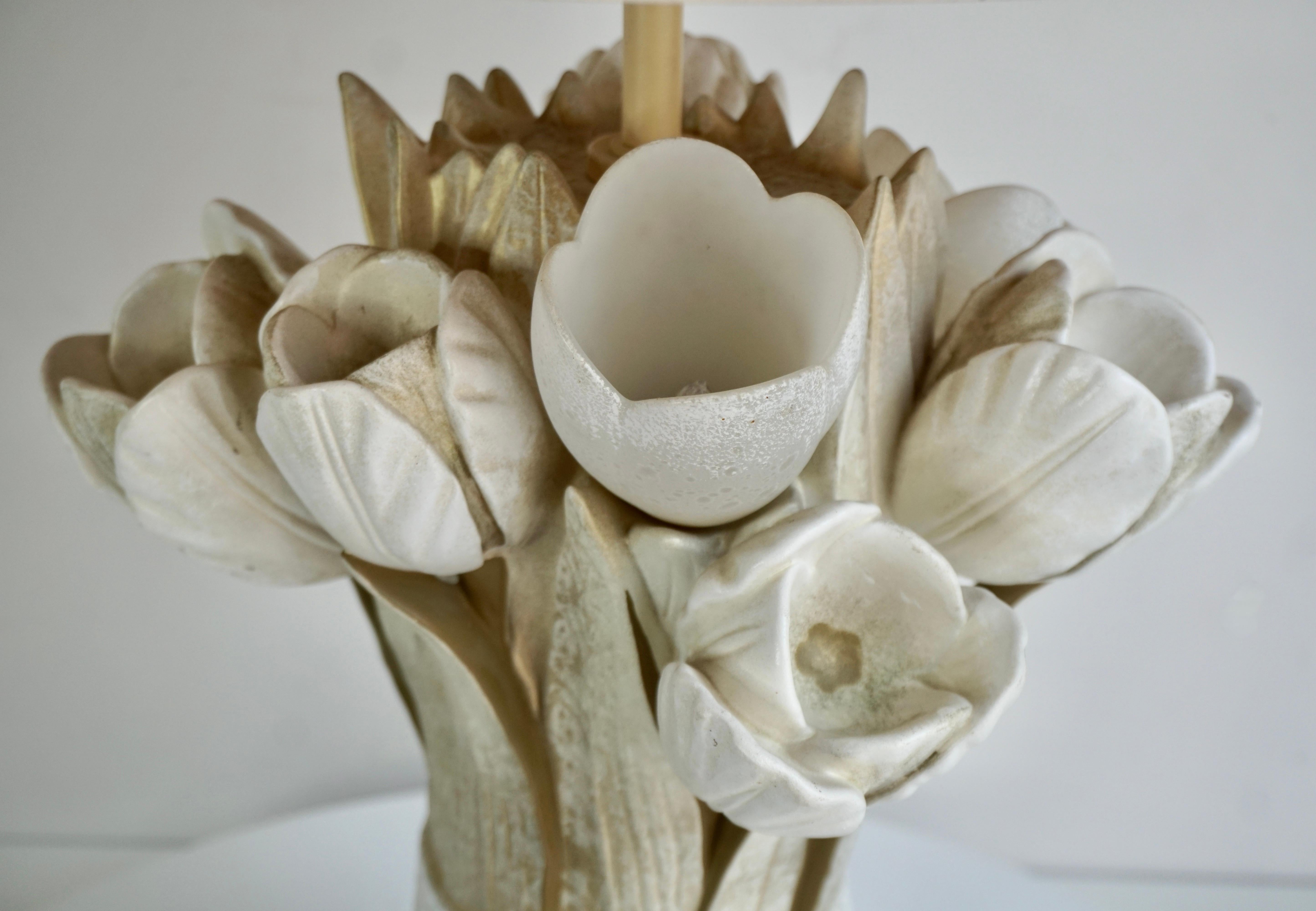 Lampe de table Tulipe en céramique Bon état - En vente à Antwerp, BE