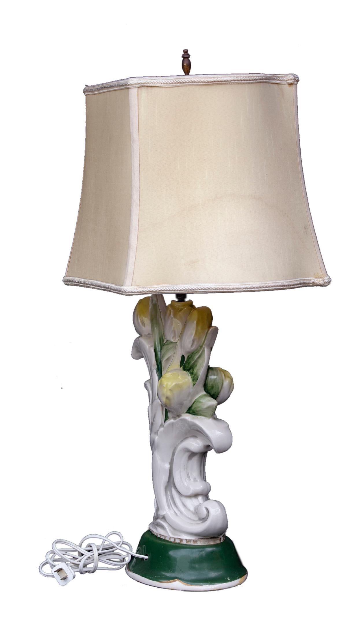 italien Lampe tulipe en céramique en vente