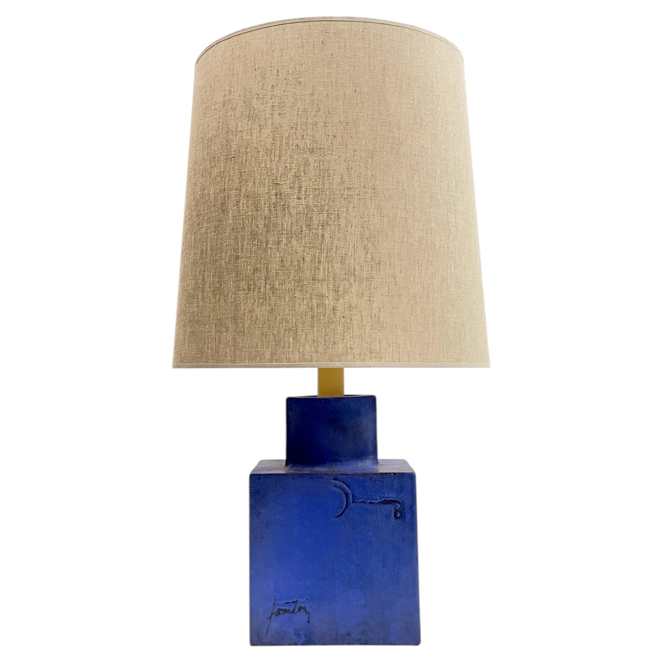 Ceramic ultramarine blue tablelamp