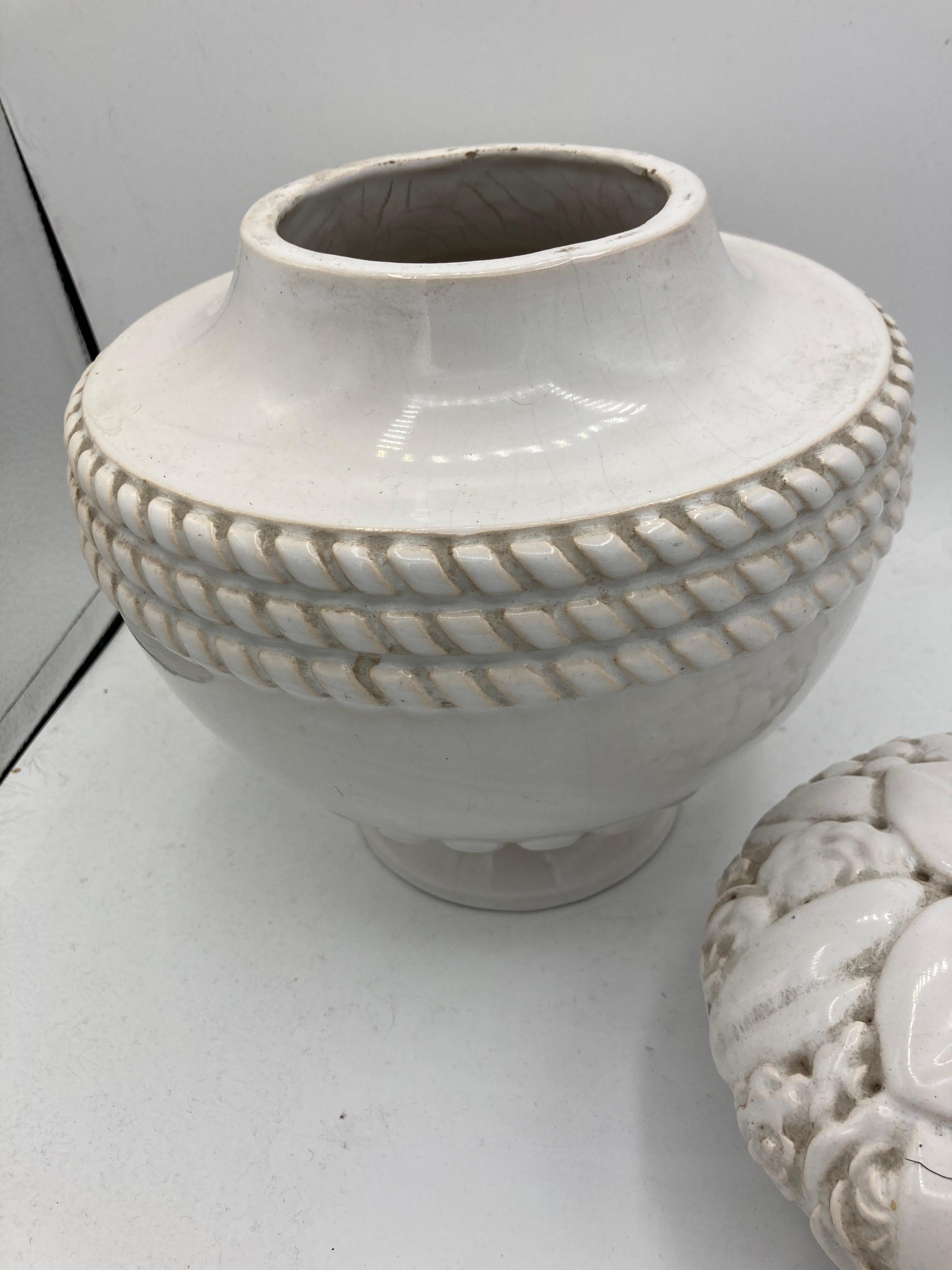 Keramische Urne, entworfen von Louis Sue und André Mare (Frühes 20. Jahrhundert) im Angebot