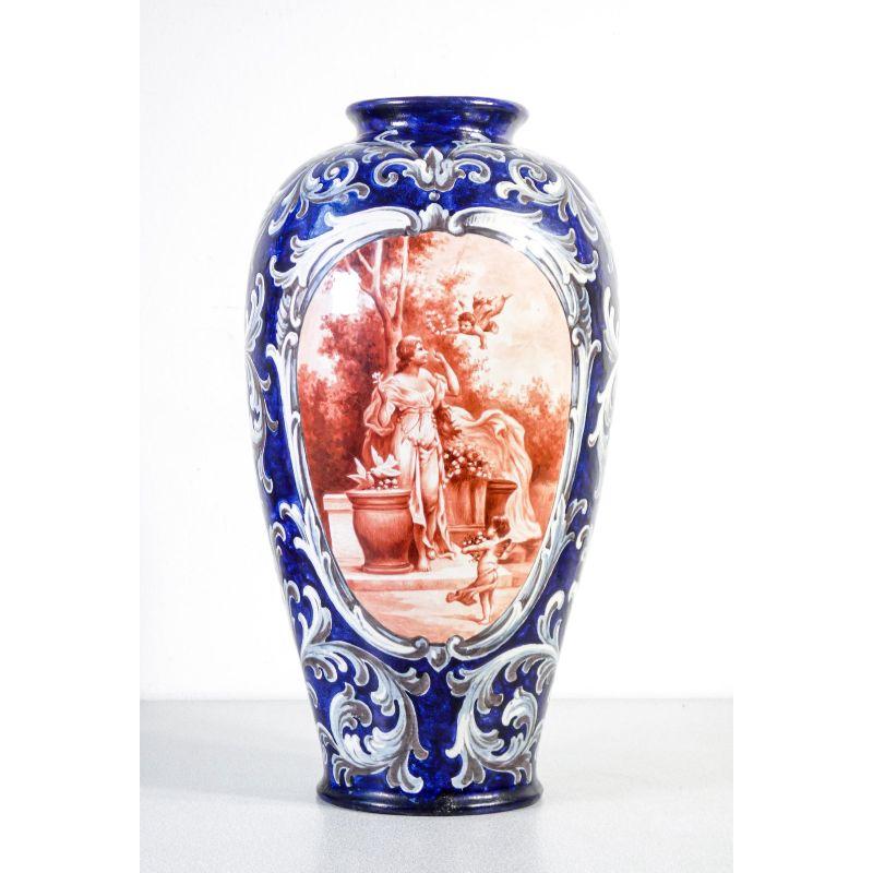 Vase in glazed and painted ceramic referable to the Molaroni manufacture. Pesaro, Italy

Origin: Italy

Brand: The workmanship and the quality, in particular of the painting, almost certainly refer to the Molaroni manufacture in