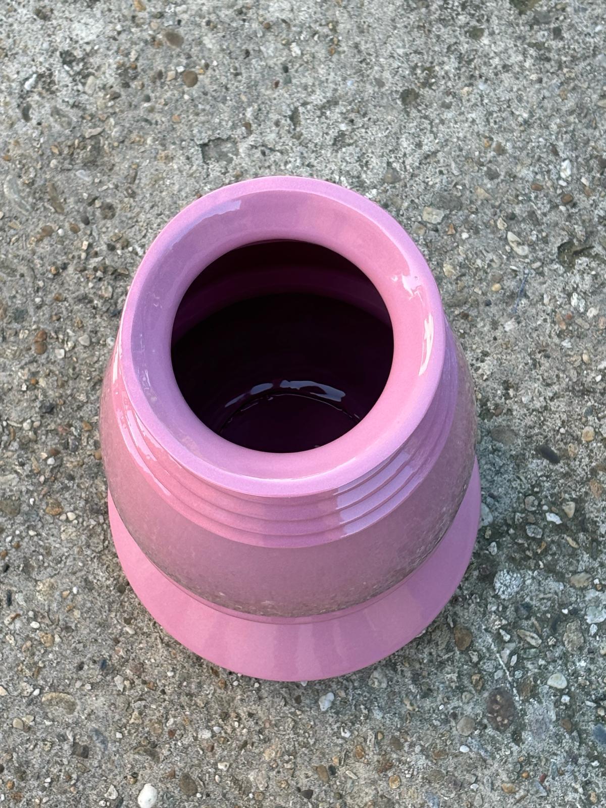 Smaltato Vaso in ceramica modello Bkk di Sergio Asti per Superego Editions in vendita