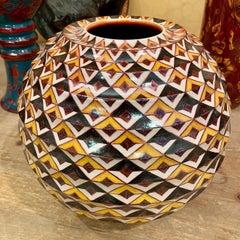 Vaso in ceramica di Bottega Vignoli in maiolica dipinta a mano Italia Contemporary