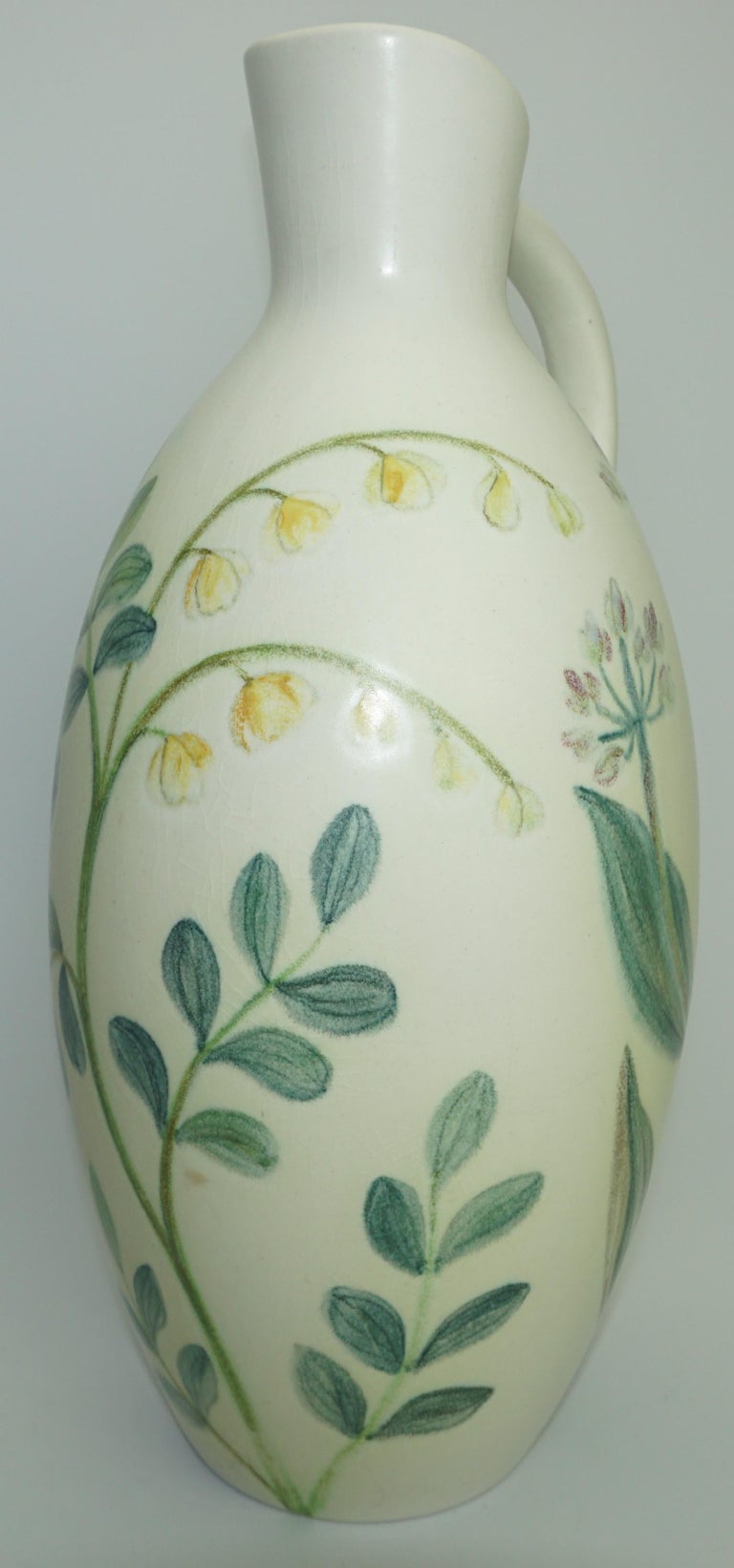 Decorative vase by Carl-Harry Stalhane, Sweden, C 1950. Beautiful floral pattern. Very good condition.