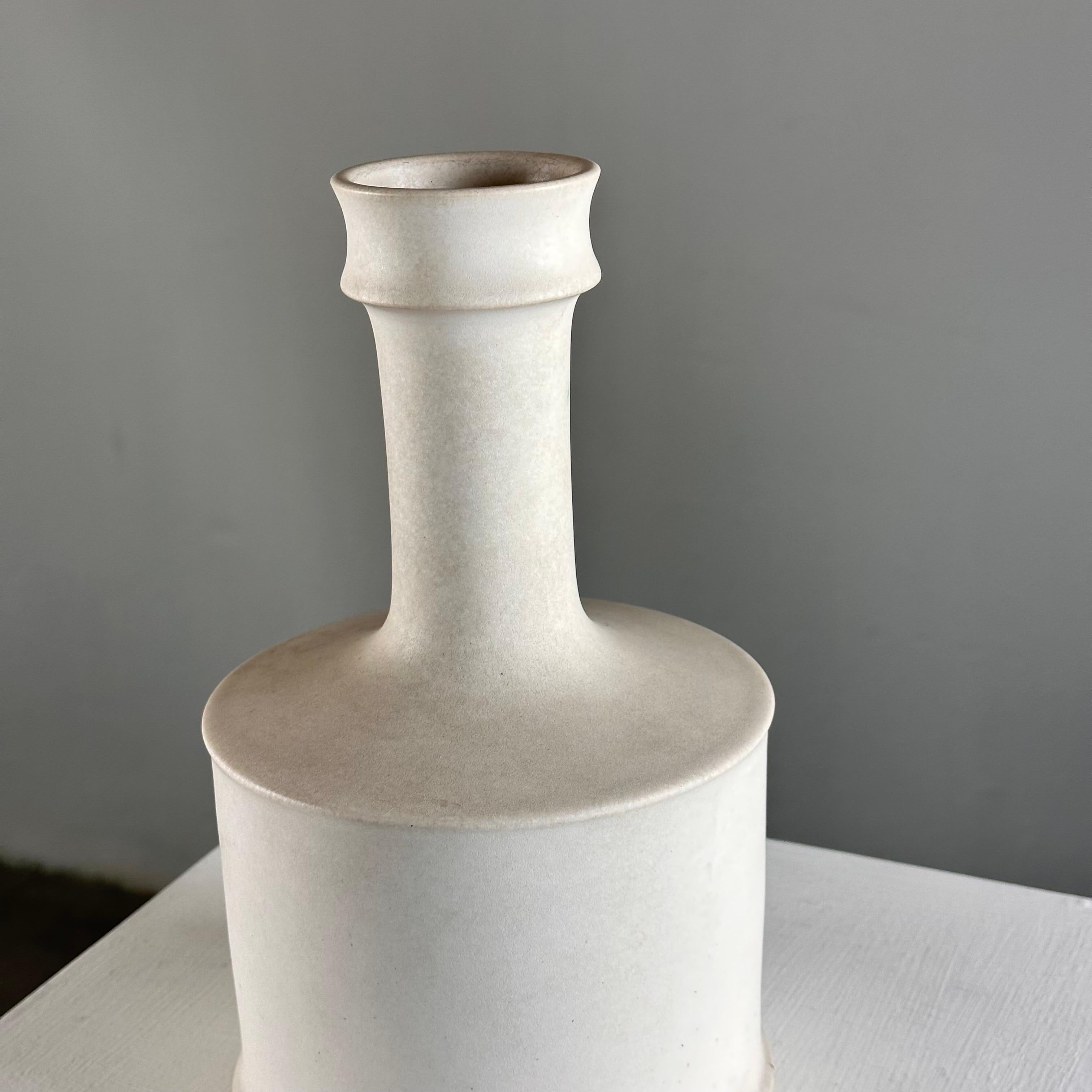 Hand-Crafted Ceramic Vase by Franco Bucci for Laboratorio Pesaro, 1960s For Sale