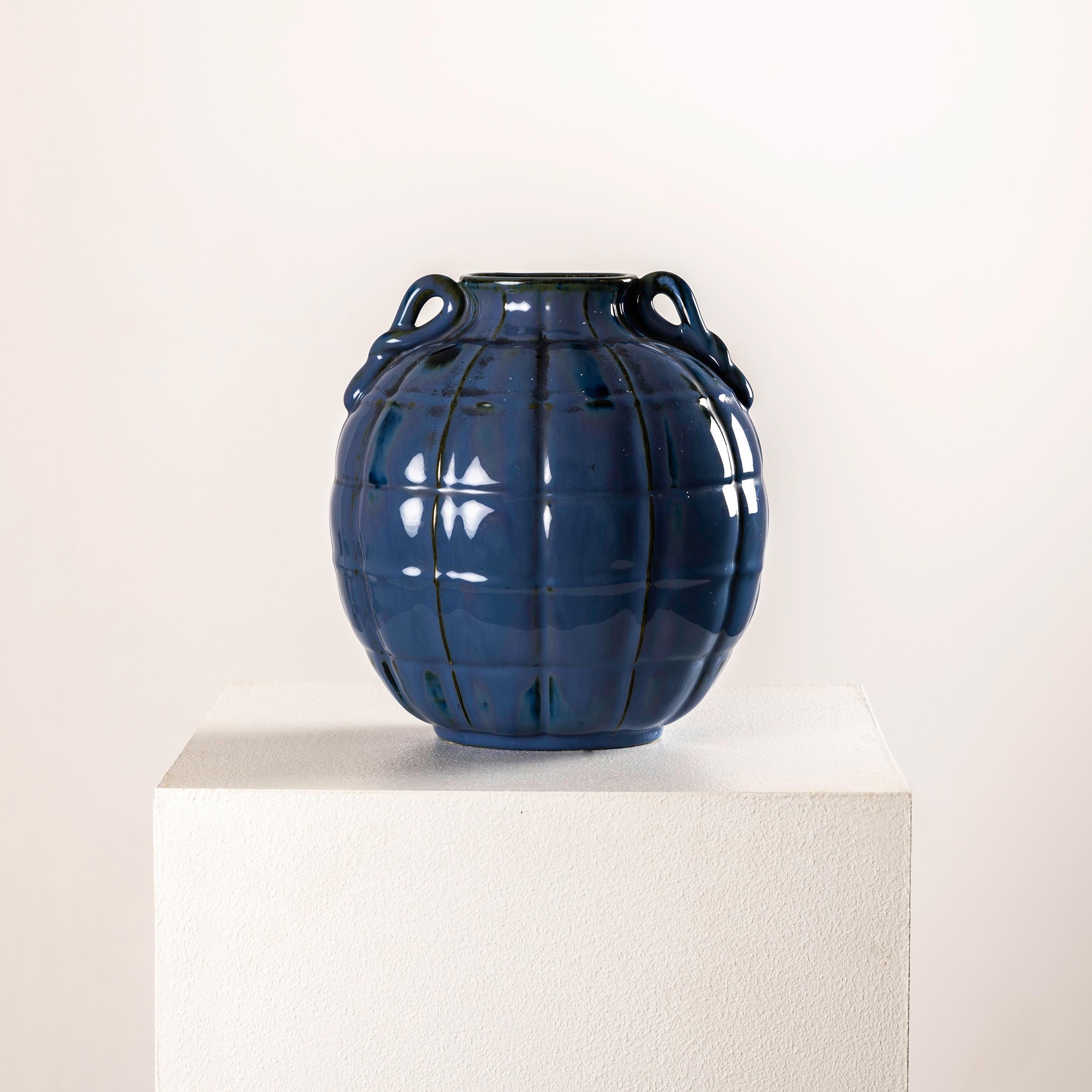 Ceramic Vase by Gio Ponti for Richard Ginori, 1930s In Good Condition For Sale In BARCELONA, ES