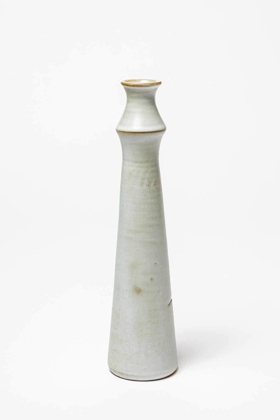 Français Vase en céramique de Huguette Bessonne à Vallauris, vers... en vente