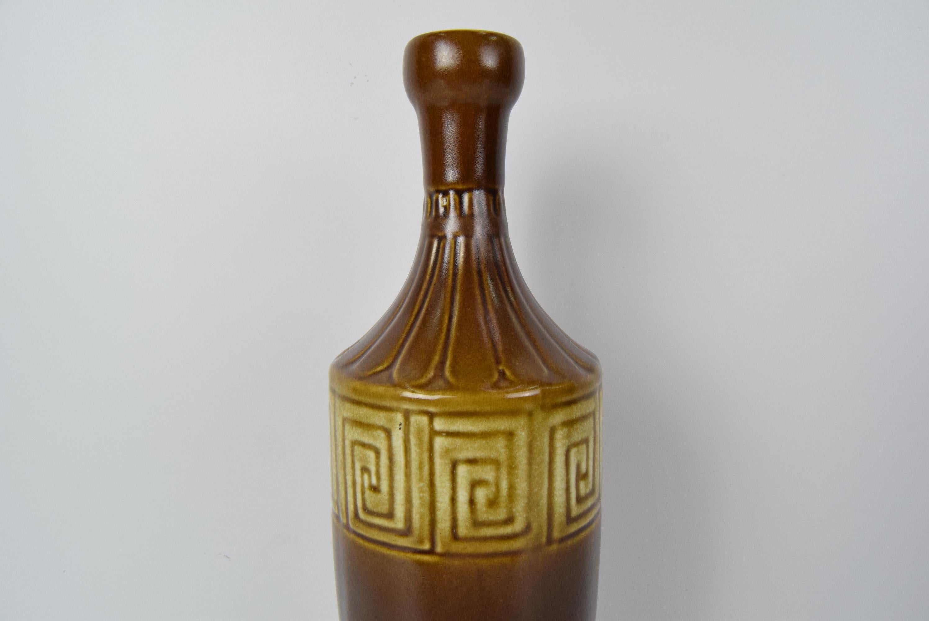 Ceramic Vase by Kravsko Keramik/Type 6272, 1960's.  For Sale 1