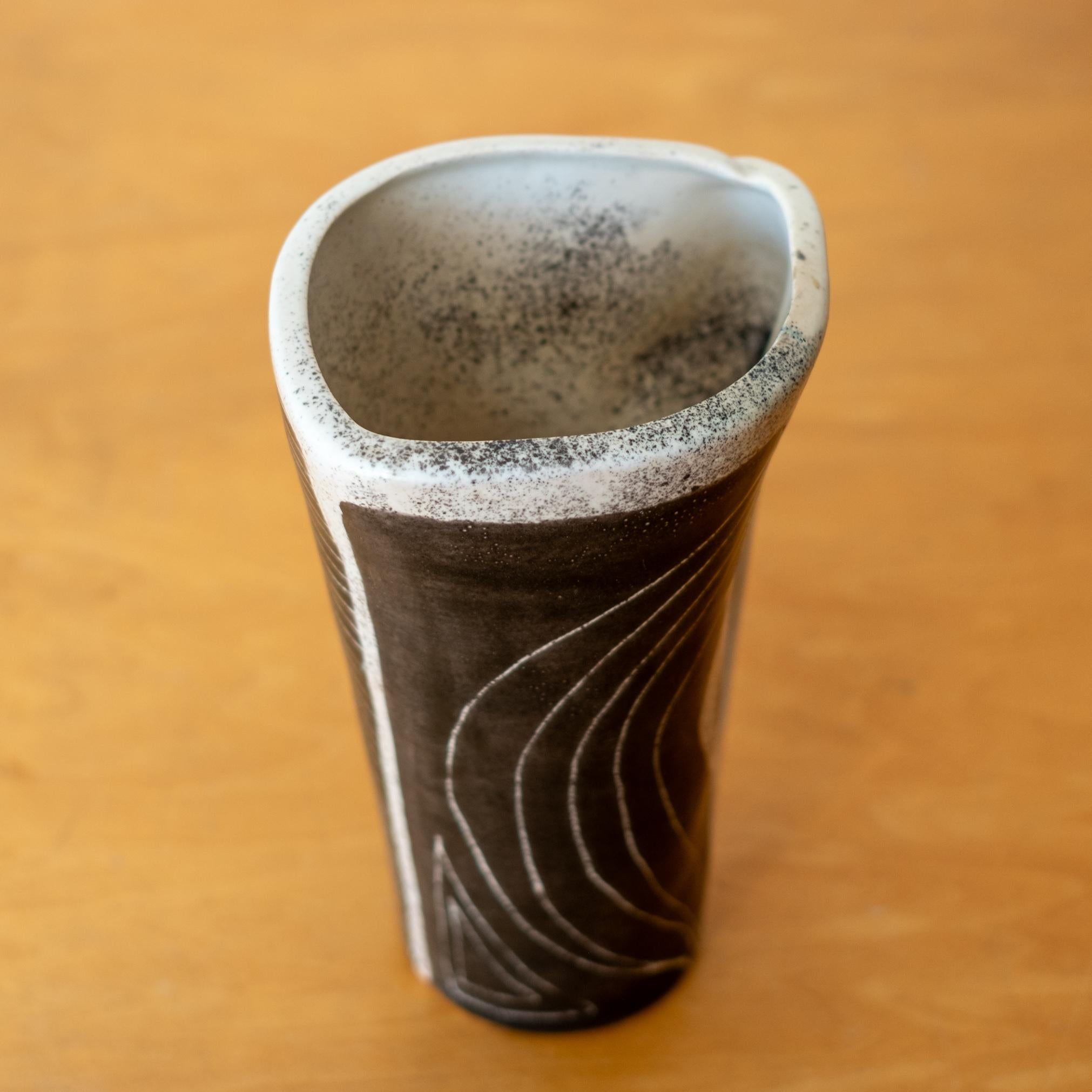 Francese Vaso in ceramica di Mado Jolain Francia anni '60 in vendita