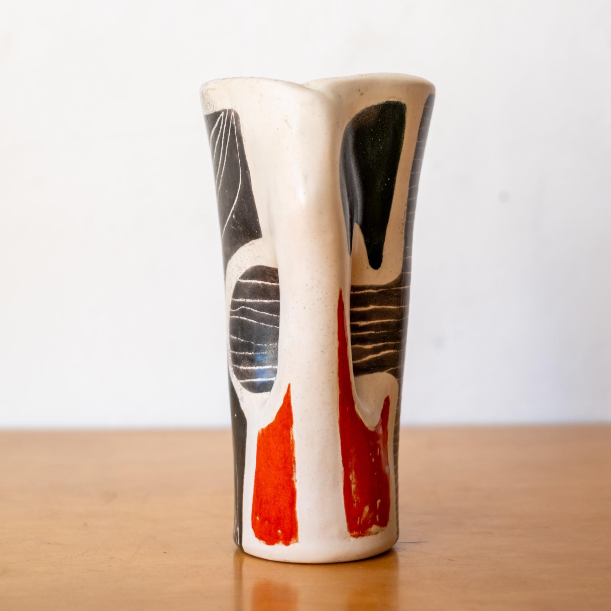 Metà XX secolo Vaso in ceramica di Mado Jolain Francia anni '60 in vendita